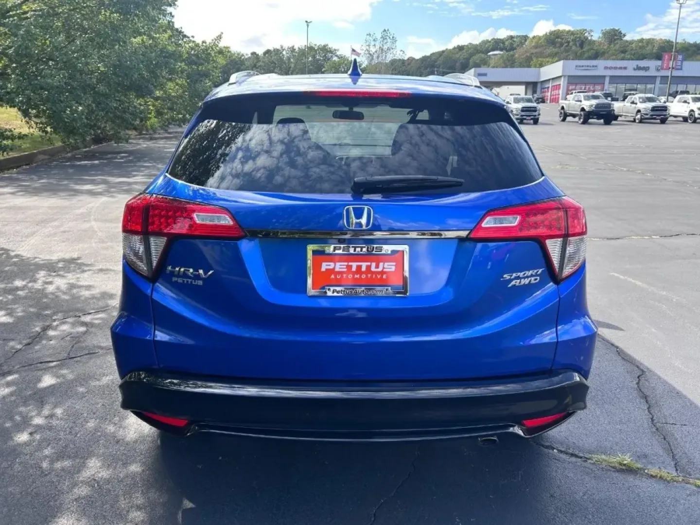 2022 /Black Cloth Honda HR-V Sport (3CZRU6H15NM) with an 1.8L I-4 SOHC 16-Valve i-VTEC engine, Automatic transmission, located at 970 Woodlawn Dr., Farmington, MO, 63640, (573) 431-7800, 37.825642, -90.468674 - **Explore Adventure with the 2022 Honda HR-V Sport at Pettus CDJR Farmington!**<br /> <br /> Are you searching for a versatile and stylish SUV that fits seamlessly into your active lifestyle? Look no further than the 2022 Honda HR-V Sport, now available at Pettus CDJR Farmington! As the perfect vehi - Photo#3