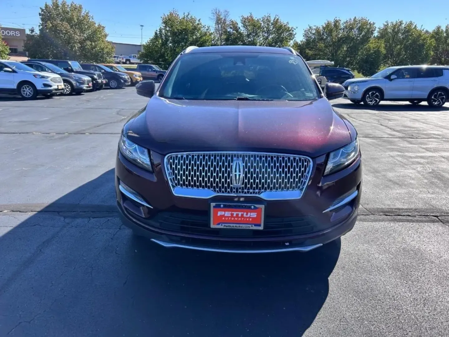 2019 /Ebony Leather Lincoln MKC Select (5LMCJ2D95KU) with an Turbocharged 2.0L I-4 engine, Automatic transmission, located at 970 Woodlawn Dr., Farmington, MO, 63640, (573) 431-7800, 37.825642, -90.468674 - Elevate your driving experience with the 2019 Lincoln MKC Select, an SUV designed for those who value luxury, comfort, and practicality. Perfect for weekend getaways or daily commutes, this vehicle effortlessly blends style with performance, making it an excellent choice for anyone seeking a reliabl - Photo#8