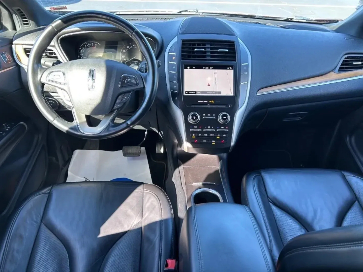 2019 /Ebony Leather Lincoln MKC Select (5LMCJ2D95KU) with an Turbocharged 2.0L I-4 engine, Automatic transmission, located at 970 Woodlawn Dr., Farmington, MO, 63640, (573) 431-7800, 37.825642, -90.468674 - Elevate your driving experience with the 2019 Lincoln MKC Select, an SUV designed for those who value luxury, comfort, and practicality. Perfect for weekend getaways or daily commutes, this vehicle effortlessly blends style with performance, making it an excellent choice for anyone seeking a reliabl - Photo#10