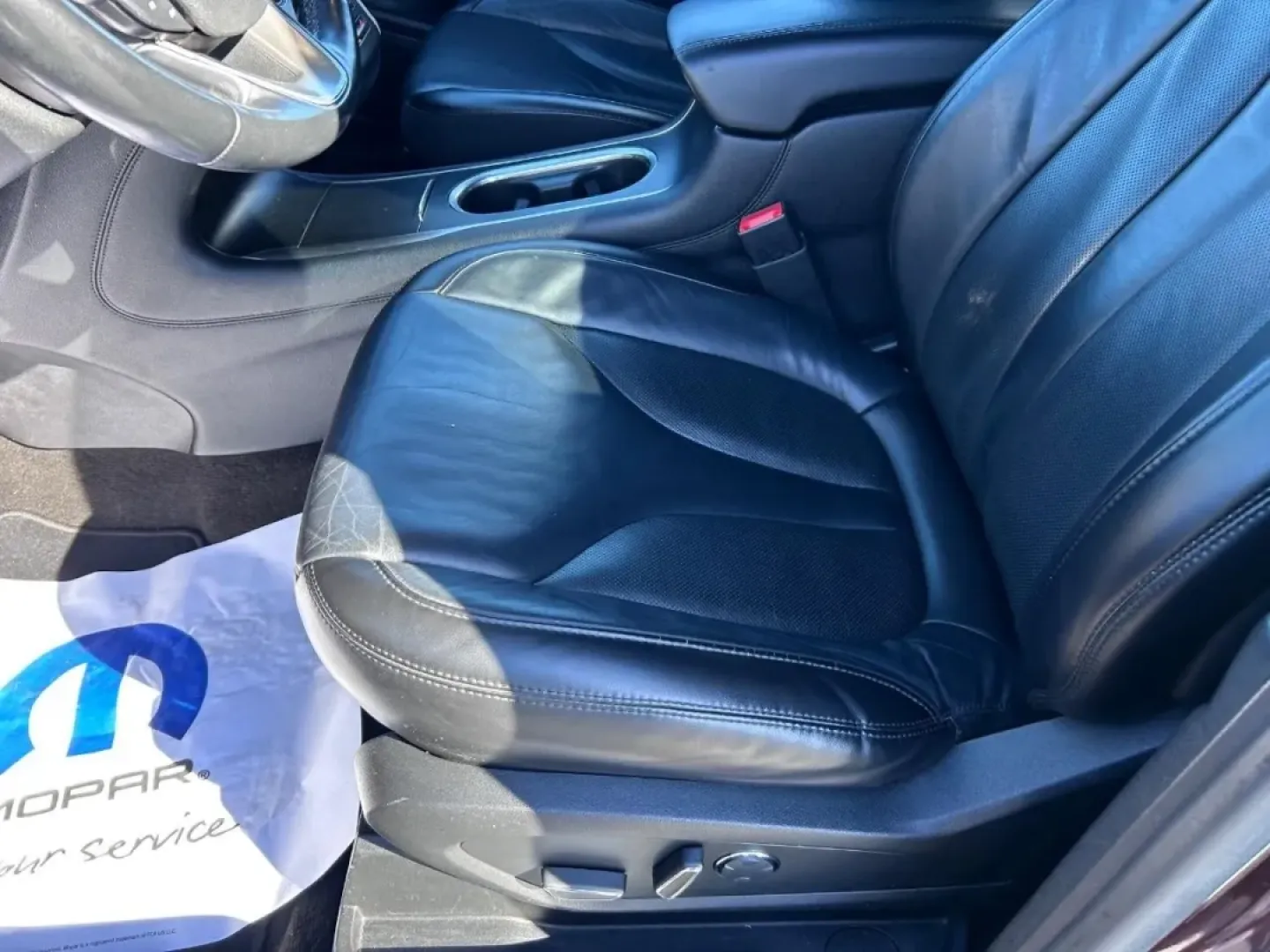 2019 /Ebony Leather Lincoln MKC Select (5LMCJ2D95KU) with an Turbocharged 2.0L I-4 engine, Automatic transmission, located at 970 Woodlawn Dr., Farmington, MO, 63640, (573) 431-7800, 37.825642, -90.468674 - Elevate your driving experience with the 2019 Lincoln MKC Select, an SUV designed for those who value luxury, comfort, and practicality. Perfect for weekend getaways or daily commutes, this vehicle effortlessly blends style with performance, making it an excellent choice for anyone seeking a reliabl - Photo#20