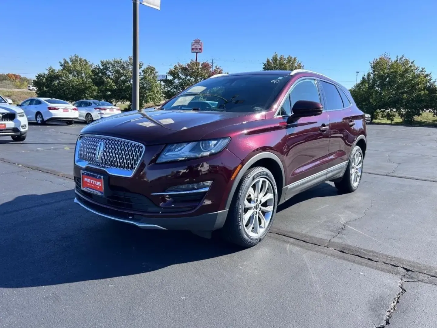 2019 /Ebony Leather Lincoln MKC Select (5LMCJ2D95KU) with an Turbocharged 2.0L I-4 engine, Automatic transmission, located at 970 Woodlawn Dr., Farmington, MO, 63640, (573) 431-7800, 37.825642, -90.468674 - Elevate your driving experience with the 2019 Lincoln MKC Select, an SUV designed for those who value luxury, comfort, and practicality. Perfect for weekend getaways or daily commutes, this vehicle effortlessly blends style with performance, making it an excellent choice for anyone seeking a reliabl - Photo#7