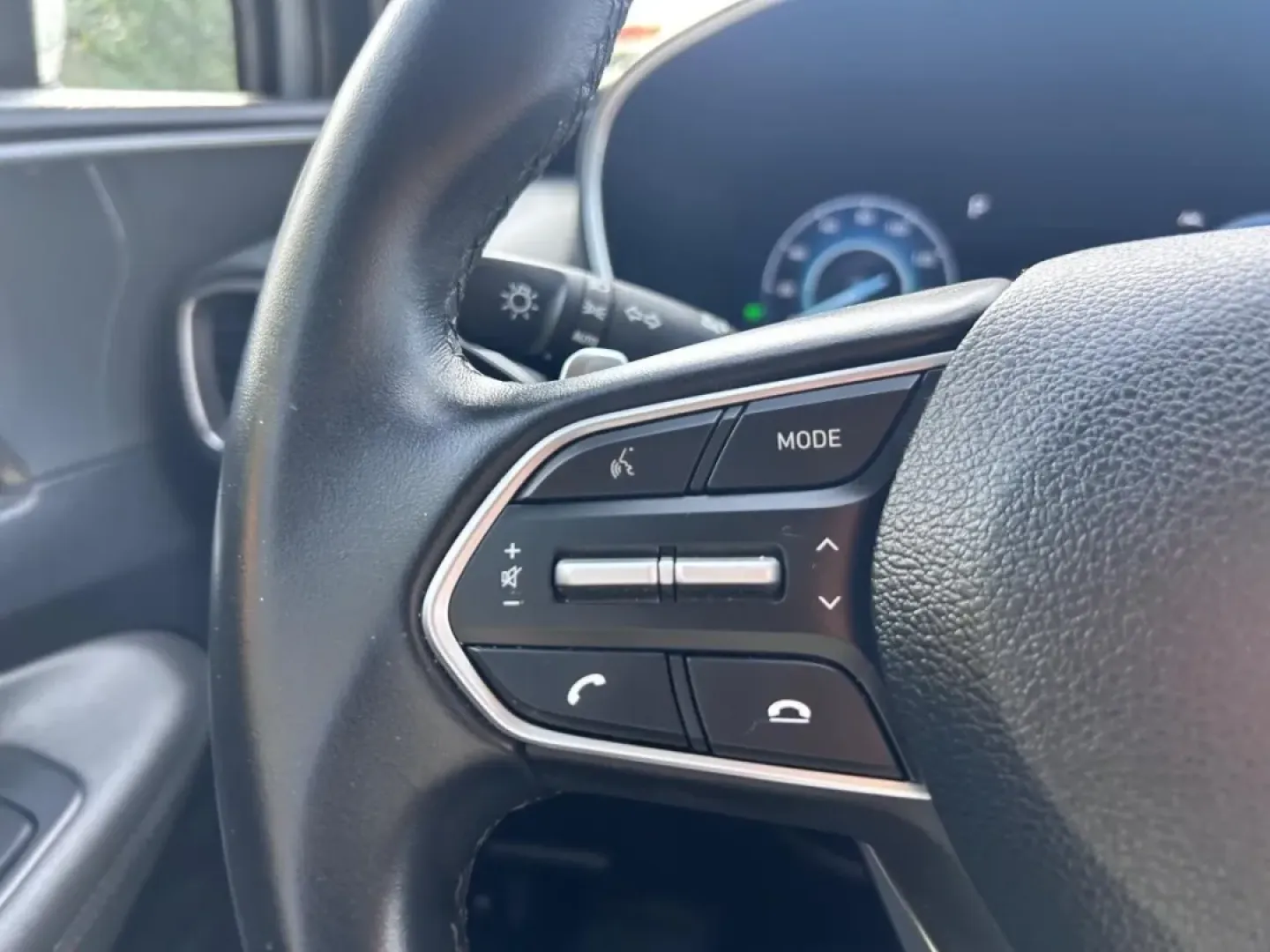 2023 /Gray Cloth Hyundai Santa Fe Blue (5NMS2DA11PH) with an 1.6L Turbo GDI DOHC 16-Valve I4 engine, Automatic transmission, located at 970 Woodlawn Dr., Farmington, MO, 63640, (573) 431-7800, 37.825642, -90.468674 - Are you ready to elevate your family adventures and weekend getaways? The 2023 Hyundai Santa Fe is here to transform your driving experience into something special. This spacious and versatile SUV is perfect for growing families, outdoor enthusiasts, and anyone looking for a reliable vehicle that ex - Photo#12