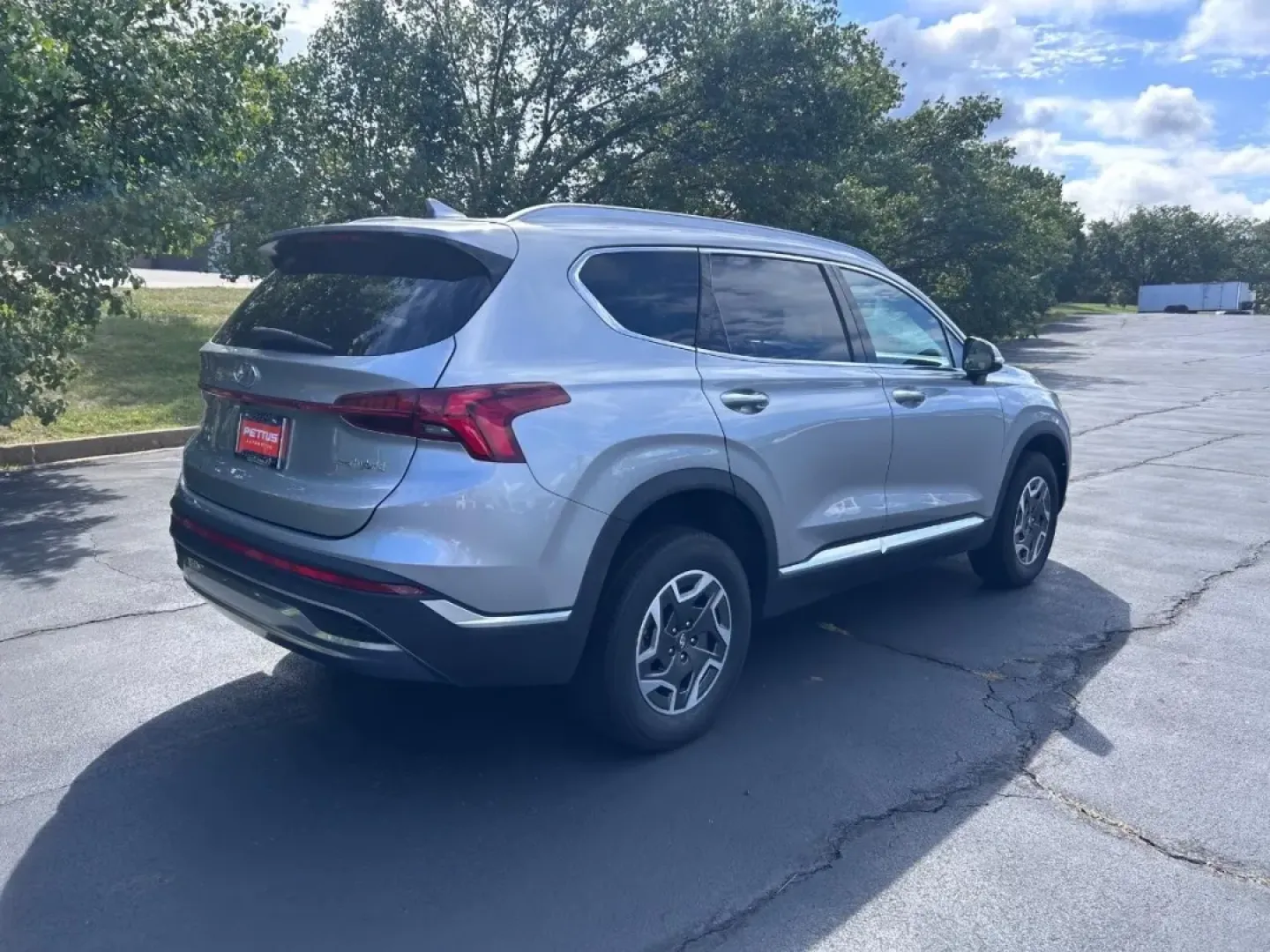 2023 /Gray Cloth Hyundai Santa Fe Blue (5NMS2DA11PH) with an 1.6L Turbo GDI DOHC 16-Valve I4 engine, Automatic transmission, located at 970 Woodlawn Dr., Farmington, MO, 63640, (573) 431-7800, 37.825642, -90.468674 - Are you ready to elevate your family adventures and weekend getaways? The 2023 Hyundai Santa Fe is here to transform your driving experience into something special. This spacious and versatile SUV is perfect for growing families, outdoor enthusiasts, and anyone looking for a reliable vehicle that ex - Photo#2