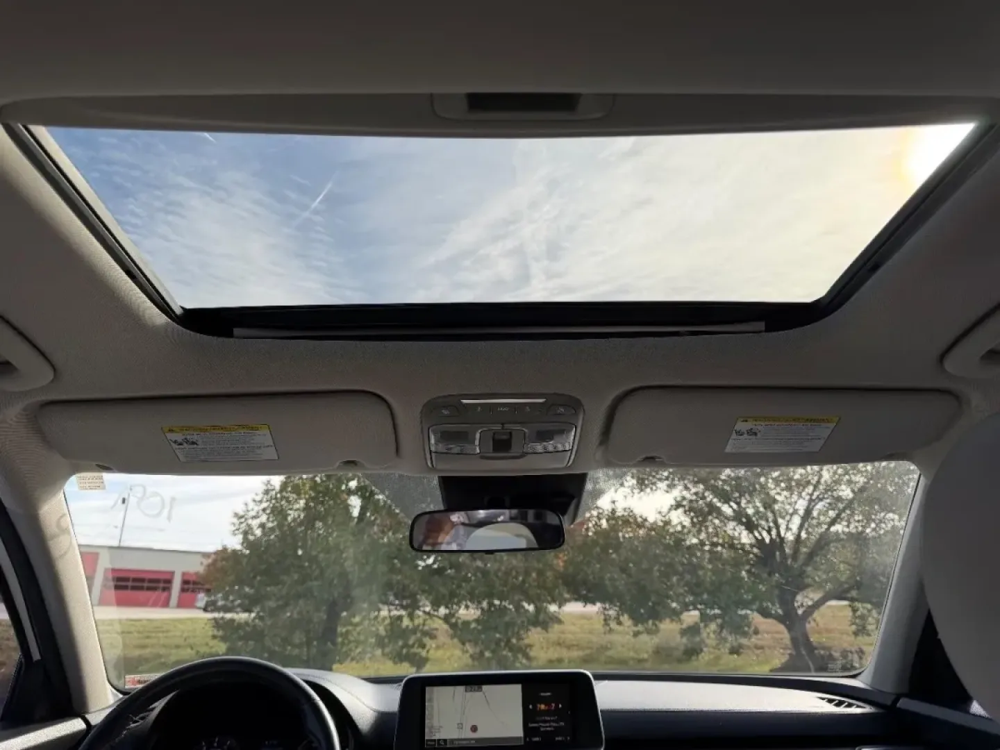 2022 /Gray Leather Kia Telluride S (5XYP6DHC9NG) with an 3.8L DOHC V6 engine, Automatic transmission, located at 970 Woodlawn Dr., Farmington, MO, 63640, (573) 431-7800, 37.825642, -90.468674 - **Elevate Your Family Adventures with the 2022 Kia Telluride S!**<br /> <br /> Are you ready to embrace a lifestyle of adventure and comfort? Look no further than the stunning 2022 Kia Telluride S, now available at Pettus CDJR Farmington! Located at 970 Woodlawn Drive, Farmington, MO 63640, our OEM - Photo#11