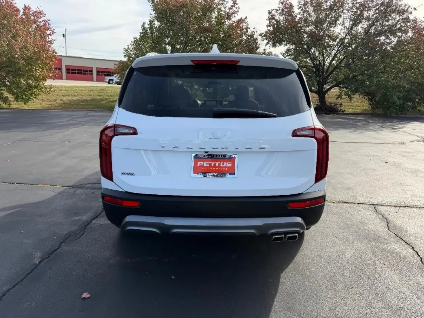 2022 /Gray Leather Kia Telluride S (5XYP6DHC9NG) with an 3.8L DOHC V6 engine, Automatic transmission, located at 970 Woodlawn Dr., Farmington, MO, 63640, (573) 431-7800, 37.825642, -90.468674 - **Elevate Your Family Adventures with the 2022 Kia Telluride S!**<br /> <br /> Are you ready to embrace a lifestyle of adventure and comfort? Look no further than the stunning 2022 Kia Telluride S, now available at Pettus CDJR Farmington! Located at 970 Woodlawn Drive, Farmington, MO 63640, our OEM - Photo#3