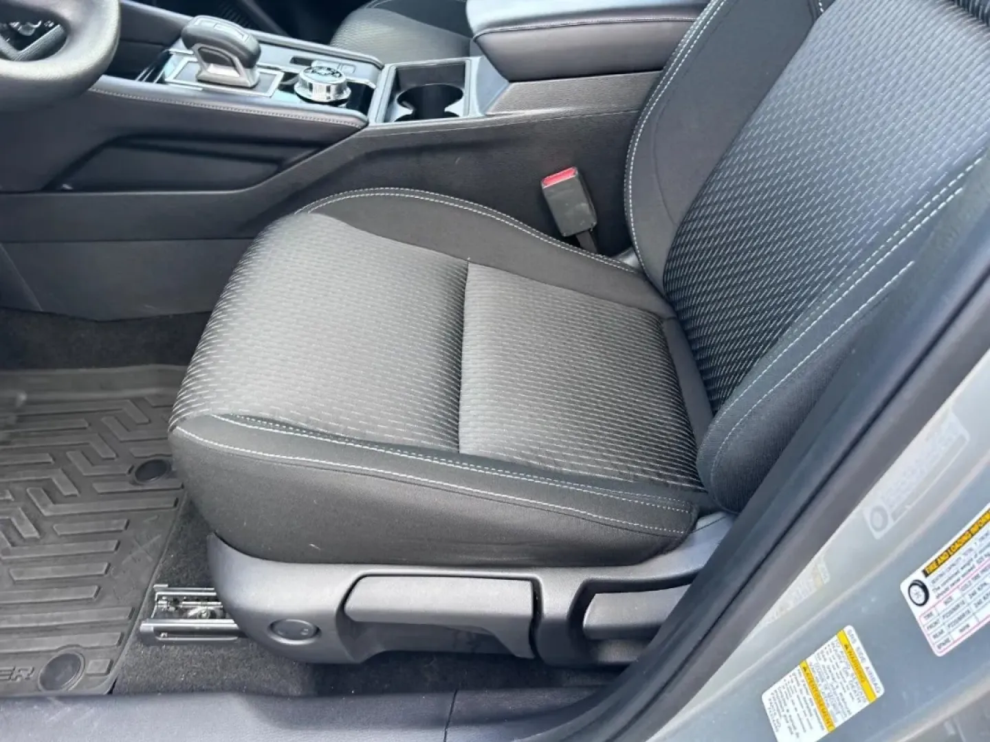 2024 /Black Cloth Mitsubishi Outlander ES (JA4J4UA83RZ) with an 2.5L DOHC 4-Cylinder Direct Injection engine, Automatic transmission, located at 970 Woodlawn Dr., Farmington, MO, 63640, (573) 431-7800, 37.825642, -90.468674 - Are you ready to elevate your weekend adventures or transform your daily commute? The 2024 Mitsubishi Outlander ES is the perfect blend of versatility, comfort, and performance that suits both the budget-conscious buyer and the growing family. At Pettus CDJR Farmington, located at 970 Woodlawn Drive - Photo#17