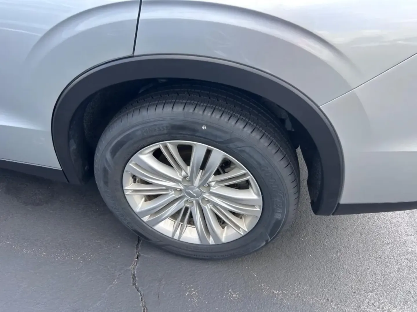 2024 /Black Cloth Mitsubishi Outlander ES (JA4J4UA83RZ) with an 2.5L DOHC 4-Cylinder Direct Injection engine, Automatic transmission, located at 970 Woodlawn Dr., Farmington, MO, 63640, (573) 431-7800, 37.825642, -90.468674 - Are you ready to elevate your weekend adventures or transform your daily commute? The 2024 Mitsubishi Outlander ES is the perfect blend of versatility, comfort, and performance that suits both the budget-conscious buyer and the growing family. At Pettus CDJR Farmington, located at 970 Woodlawn Drive - Photo#3