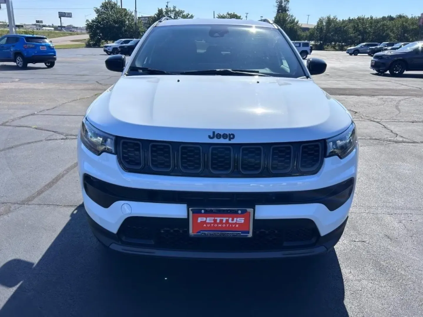 2026 /Black Leather Trimmed Jeep Compass Latitude (3C4NJDBN5TT) with an 2.0L engine, located at 970 Woodlawn Dr., Farmington, MO, 63640, (573) 431-7800, 37.825642, -90.468674 - **Adventure Awaits with the 2026 Jeep Compass Latitude Your Ideal SUV for Every Journey!**<br /> <br /> Are you ready to elevate your driving experience? Whether you're navigating the bustling streets of Farmington or embarking on a weekend getaway to the beautiful Ozark National Scenic Riverways, - Photo#8