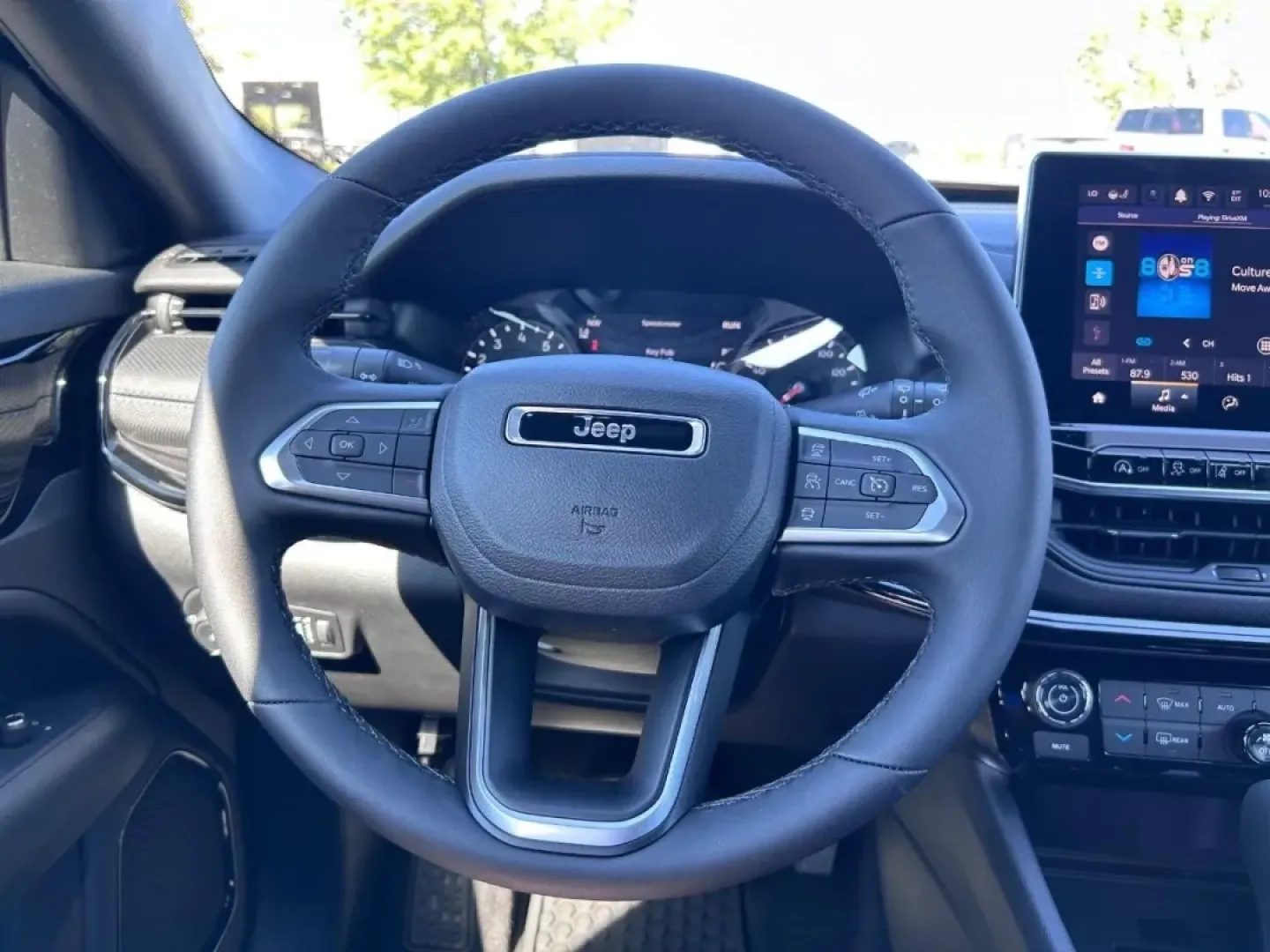2026 /Black Leather Trimmed Jeep Compass Latitude (3C4NJDBN7TT) with an 2.0L engine, located at 970 Woodlawn Dr., Farmington, MO, 63640, (573) 431-7800, 37.825642, -90.468674 - **Discover Your Next Adventure with the 2026 Jeep Compass Latitude at Pettus CDJR Farmington!**<br /> <br /> Are you ready to elevate your lifestyle with a vehicle that perfectly blends comfort, style, and capability? The 2026 Jeep Compass Latitude is here to inspire your next journey, whether it's - Photo#11