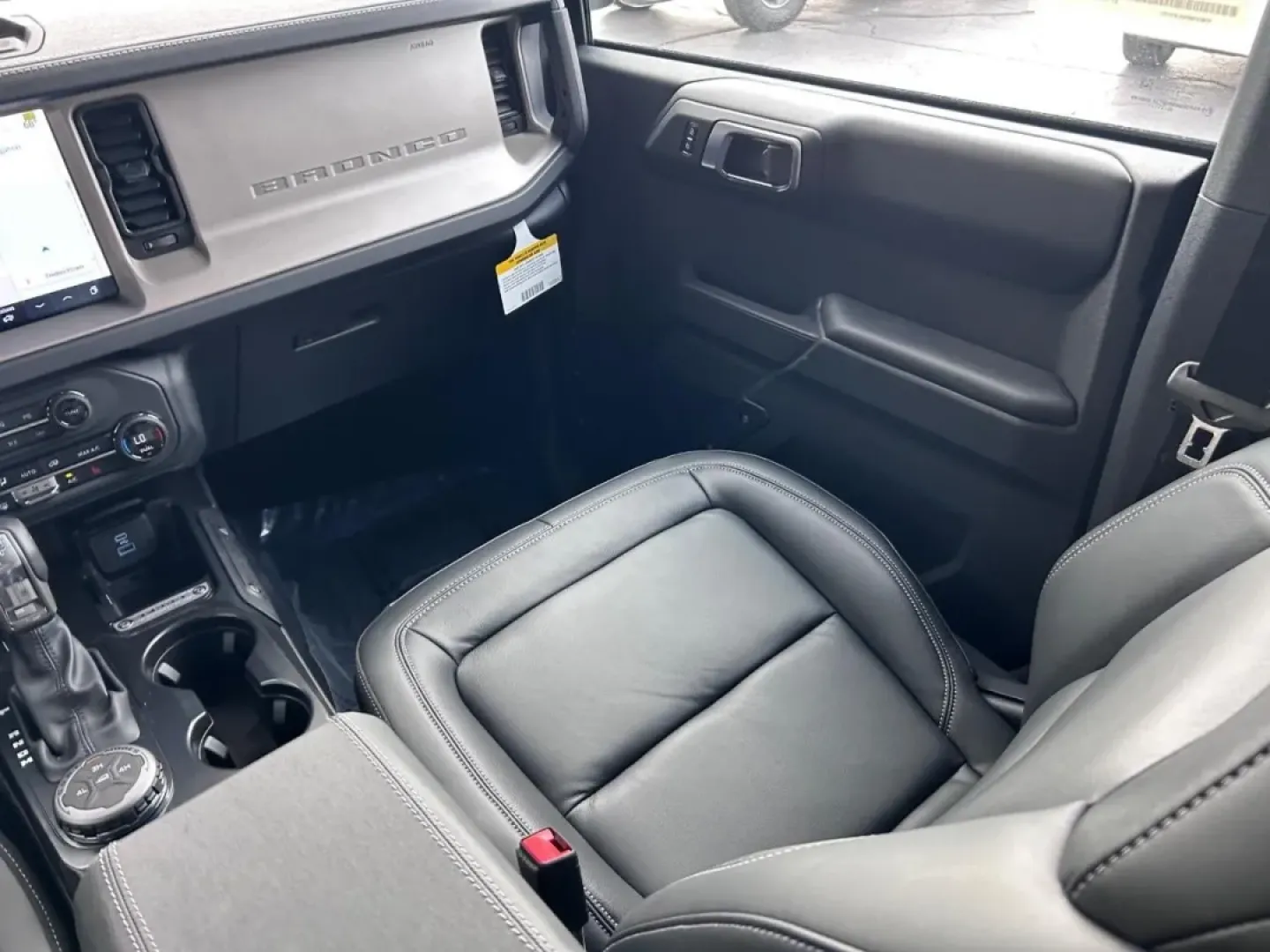 2025 /Black Onyx Leather Ford Bronco Outer Banks (1FMEE8BP4SL) with an 2.7L V6 engine, Automatic transmission, located at 141 Commercial Dr, Fredericktown, MO, 63645, (573) 783-6432, 37.570087, -90.320648 - Are you ready to embark on your next adventure? Imagine cruising through the scenic landscapes of Fredericktown, MO, in a vehicle designed for both comfort and rugged exploration. The 2025 Ford Bronco Outer Banks is not just an SUV; it's your perfect companion for weekend getaways, off-road escapade - Photo#16