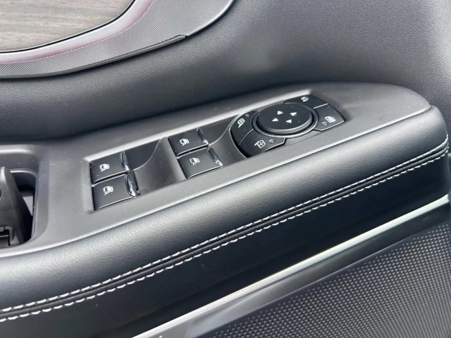 2025 /Black Onyx Leather Ford Expedition Max Platinum (1FMJK1M85SE) with an 3.5L EcoBoost V6 engine, Automatic transmission, located at 141 Commercial Dr, Fredericktown, MO, 63645, (573) 783-6432, 37.570087, -90.320648 - **Adventure Awaits: Discover Your Next Family SUV at Pettus Ford Fredericktown!**<br /> <br /> Are you ready to elevate your family adventures? Whether it's navigating the daily school run or embarking on a weekend getaway to the scenic Mark Twain National Forest, the 2025 Ford Expedition Max Platin - Photo#20