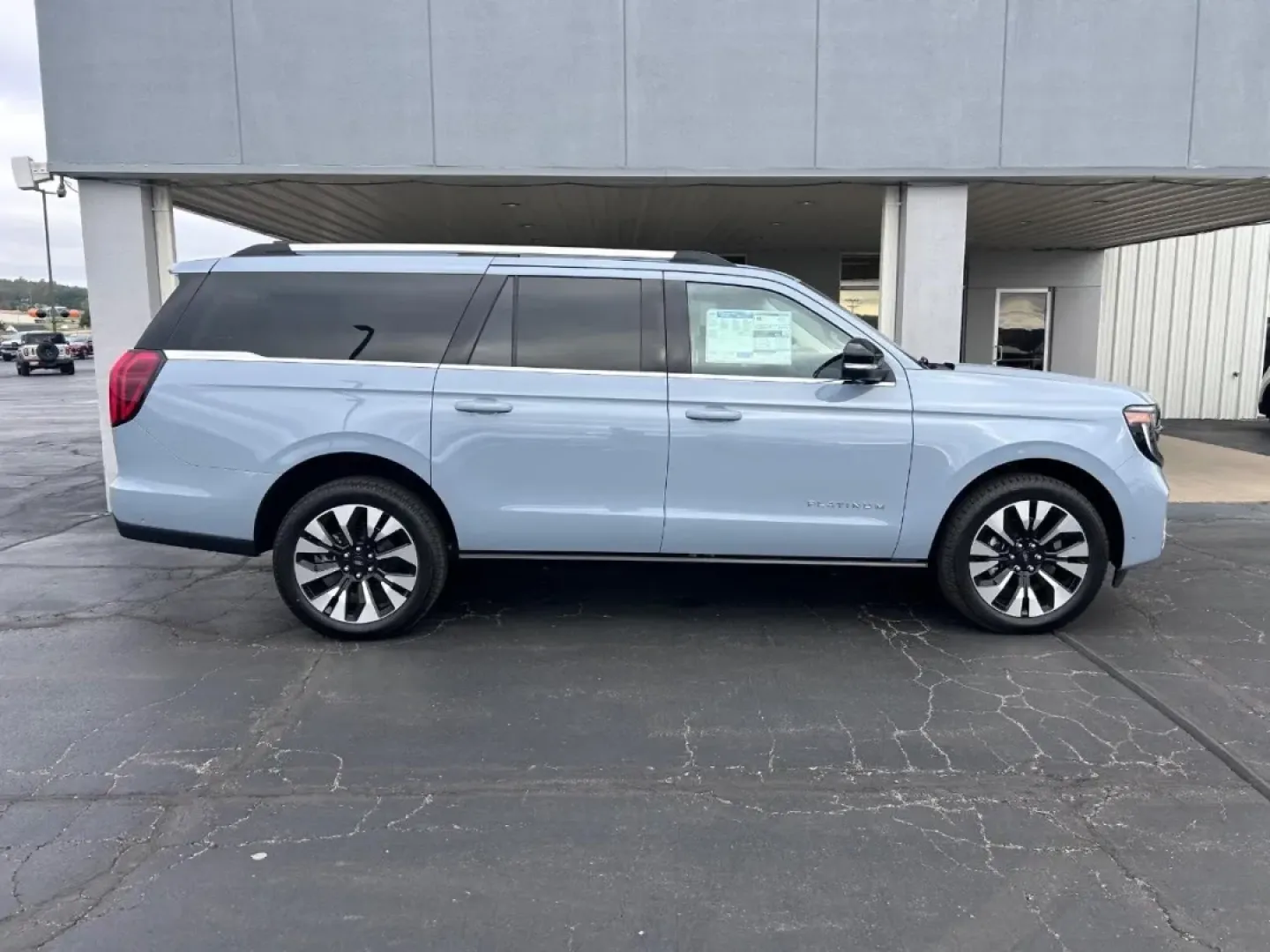 2025 /Black Onyx Leather Ford Expedition Max Platinum (1FMJK1M85SE) with an 3.5L EcoBoost V6 engine, Automatic transmission, located at 141 Commercial Dr, Fredericktown, MO, 63645, (573) 783-6432, 37.570087, -90.320648 - **Adventure Awaits: Discover Your Next Family SUV at Pettus Ford Fredericktown!**<br /> <br /> Are you ready to elevate your family adventures? Whether it's navigating the daily school run or embarking on a weekend getaway to the scenic Mark Twain National Forest, the 2025 Ford Expedition Max Platin - Photo#1