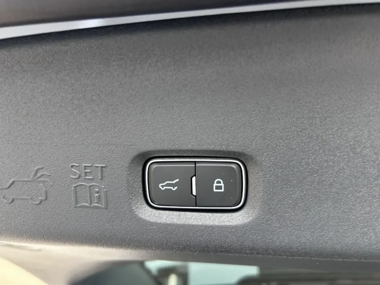 2025 /Black Onyx Leather Ford Expedition Max Platinum (1FMJK1M85SE) with an 3.5L EcoBoost V6 engine, Automatic transmission, located at 141 Commercial Dr, Fredericktown, MO, 63645, (573) 783-6432, 37.570087, -90.320648 - **Adventure Awaits: Discover Your Next Family SUV at Pettus Ford Fredericktown!**<br /> <br /> Are you ready to elevate your family adventures? Whether it's navigating the daily school run or embarking on a weekend getaway to the scenic Mark Twain National Forest, the 2025 Ford Expedition Max Platin - Photo#5