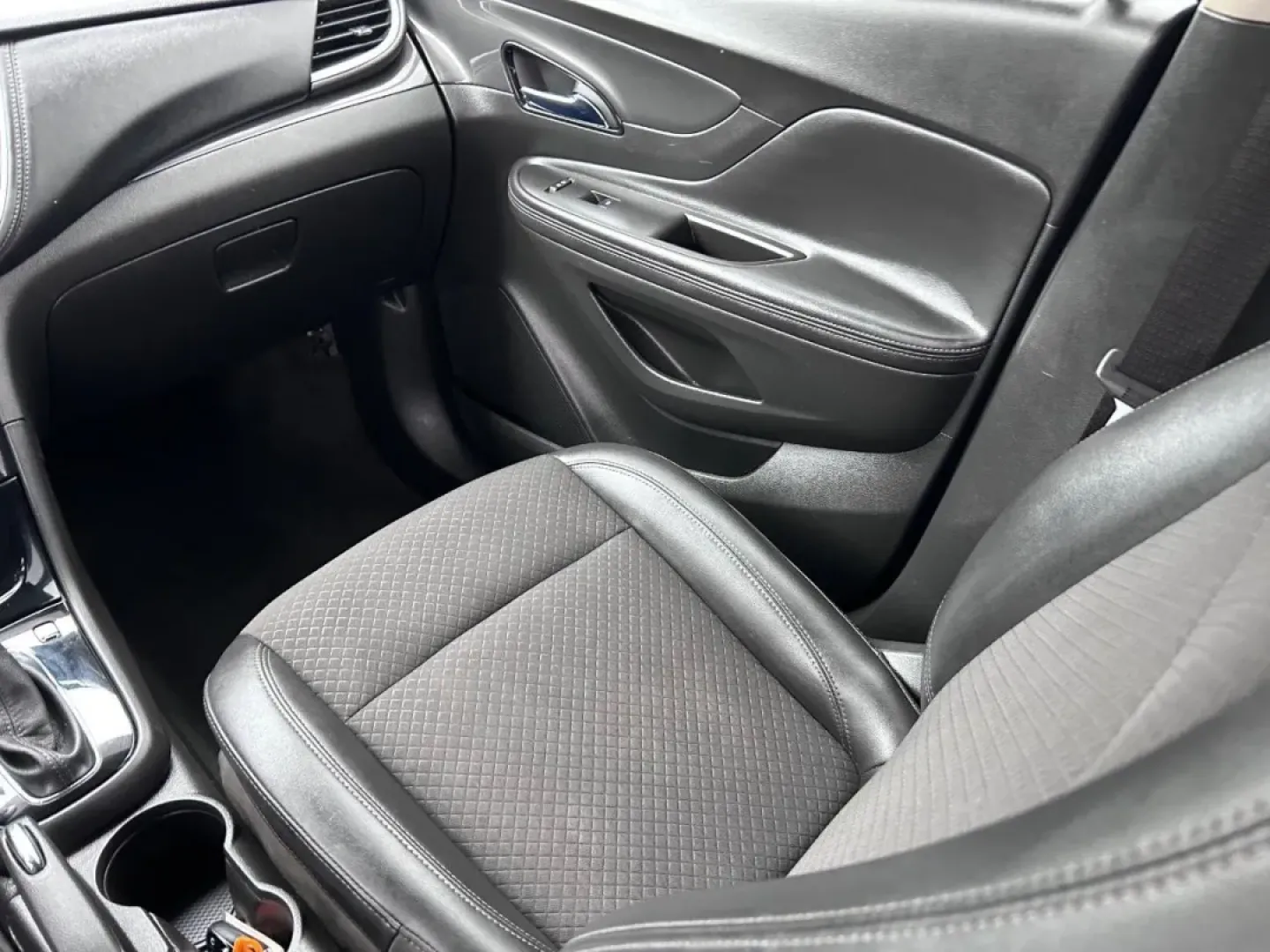 2019 /Ebony Leather Trimmed Buick Encore Preferred (KL4CJASB2KB) with an ECOTEC Turbo 1.4L Variable Valve Timing DOHC 4-cylinder engine, Automatic transmission, located at 970 Woodlawn Dr., Farmington, MO, 63640, (573) 431-7800, 37.825642, -90.468674 - **Explore the Open Road with the 2019 Buick Encore Perfect for Your Next Adventure!**<br /> <br /> Are you ready to elevate your lifestyle with a vehicle that balances style, efficiency, and versatility? The 2019 Buick Encore is your ideal companion for weekend getaways or daily commutes, providing - Photo#16