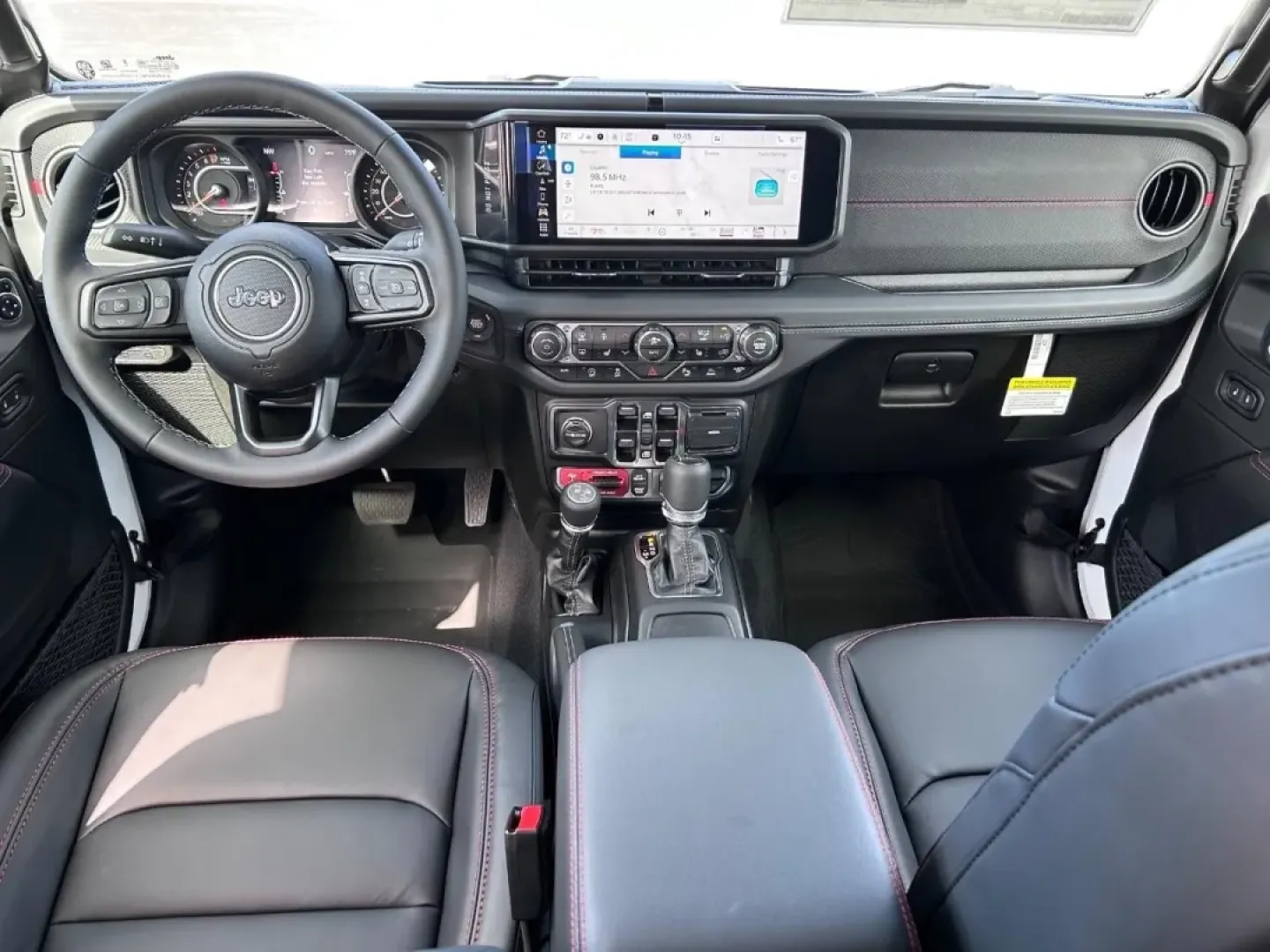 2025 /Black Leather Jeep Gladiator Rubicon (1C6RJTBG9SL) with an 3.6L V6 24V VVT UPG I engine, Automatic transmission, located at 970 Woodlawn Dr., Farmington, MO, 63640, (573) 431-7800, 37.825642, -90.468674 - ### Discover the Adventure with the 2025 Jeep Gladiator at Pettus CDJR Farmington!<br /> <br /> Are you ready to elevate your outdoor adventures and weekend getaways? Look no further than this stunning 2025 Jeep Gladiator, available now at Pettus CDJR Farmington. Whether you're navigating city stree - Photo#9