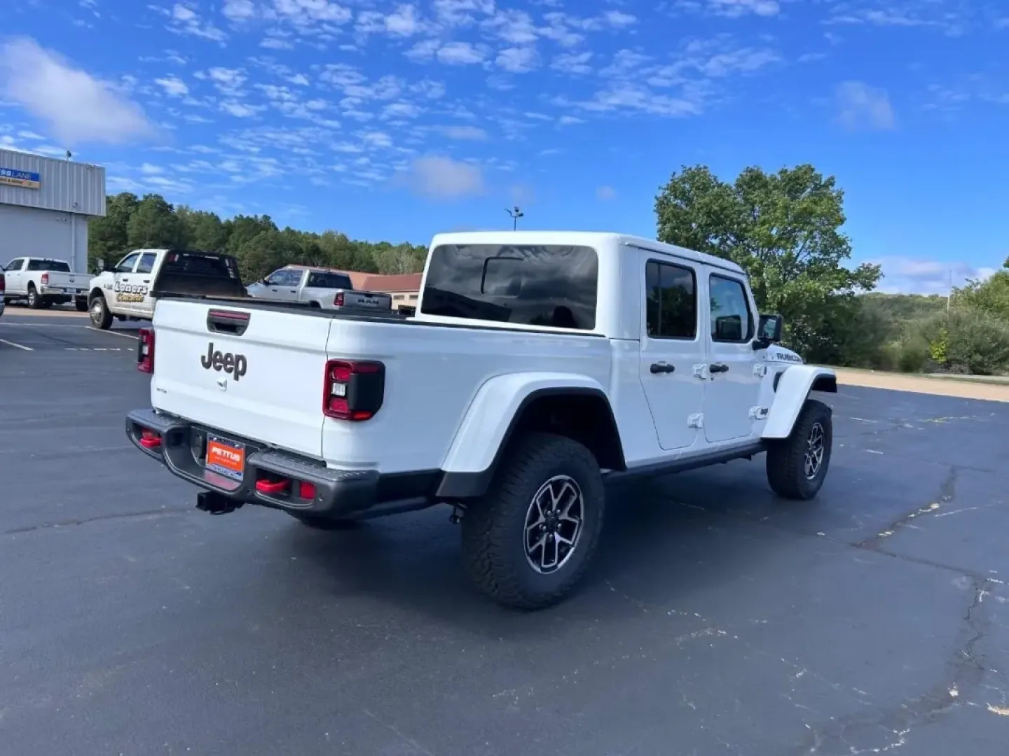 2025 /Black Leather Jeep Gladiator Rubicon (1C6RJTBG9SL) with an 3.6L V6 24V VVT UPG I engine, Automatic transmission, located at 970 Woodlawn Dr., Farmington, MO, 63640, (573) 431-7800, 37.825642, -90.468674 - ### Discover the Adventure with the 2025 Jeep Gladiator at Pettus CDJR Farmington!<br /> <br /> Are you ready to elevate your outdoor adventures and weekend getaways? Look no further than this stunning 2025 Jeep Gladiator, available now at Pettus CDJR Farmington. Whether you're navigating city stree - Photo#2