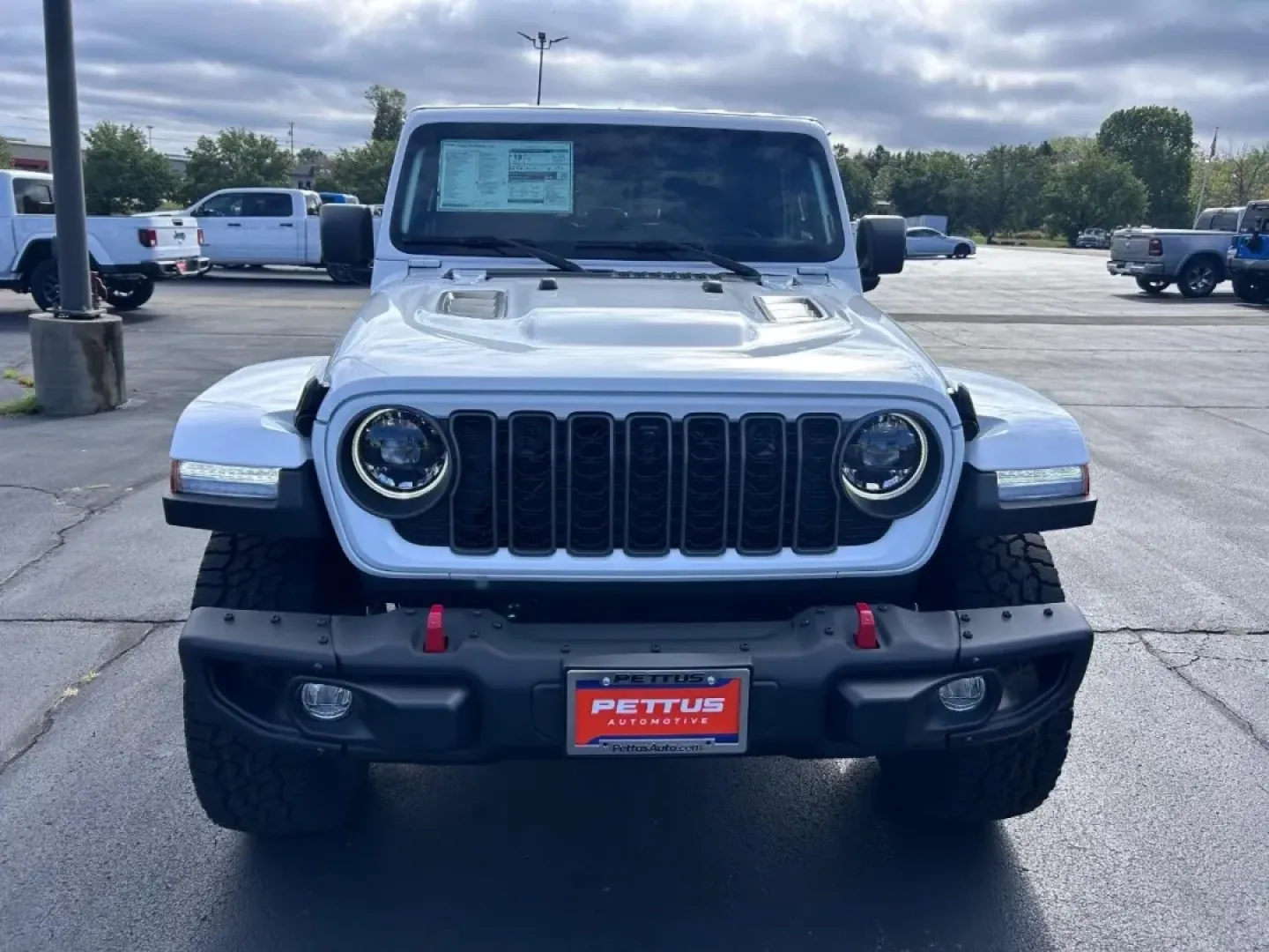 2025 /Black Leather Jeep Gladiator Rubicon (1C6RJTBG9SL) with an 3.6L V6 24V VVT UPG I engine, Automatic transmission, located at 970 Woodlawn Dr., Farmington, MO, 63640, (573) 431-7800, 37.825642, -90.468674 - ### Discover the Adventure with the 2025 Jeep Gladiator at Pettus CDJR Farmington!<br /> <br /> Are you ready to elevate your outdoor adventures and weekend getaways? Look no further than this stunning 2025 Jeep Gladiator, available now at Pettus CDJR Farmington. Whether you're navigating city stree - Photo#7