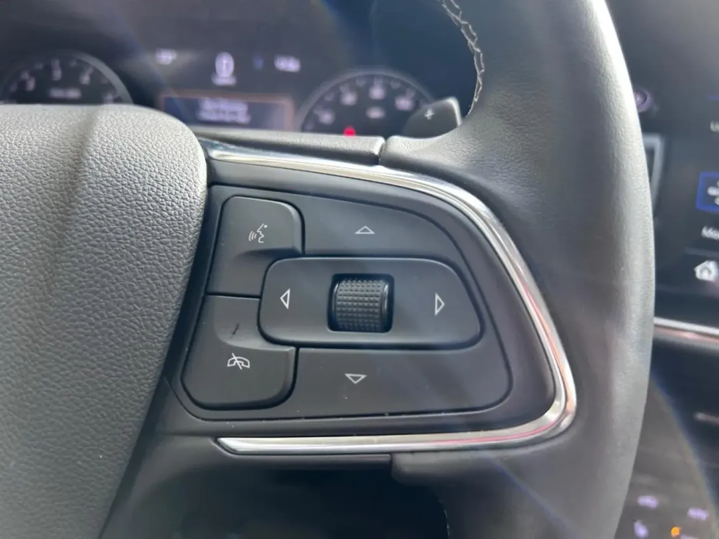 2023 Buick Envision Essence (LRBFZNR40PD) with an 2.0L Turbo / 4-cylinder / SIDI engine, Automatic transmission, located at 141 Commercial Dr, Fredericktown, MO, 63645, (573) 783-6432, 37.570087, -90.320648 - **Explore the Open Road with the 2023 Buick Envision: The Ideal Family SUV!**<br /> <br /> Are you looking for a vehicle that perfectly balances style, comfort, and versatility for your family's adventures? Look no further than the stunning 2023 Buick Envision, now available at Pettus Ford Frederick - Photo#13