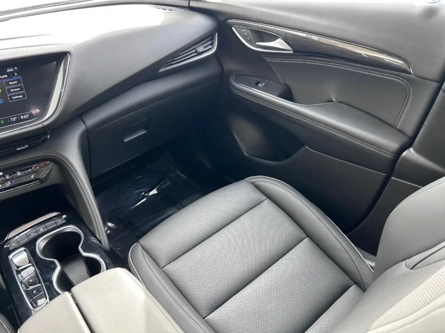 2023 Buick Envision Essence (LRBFZNR40PD) with an 2.0L Turbo / 4-cylinder / SIDI engine, Automatic transmission, located at 141 Commercial Dr, Fredericktown, MO, 63645, (573) 783-6432, 37.570087, -90.320648 - **Explore the Open Road with the 2023 Buick Envision: The Ideal Family SUV!**<br /> <br /> Are you looking for a vehicle that perfectly balances style, comfort, and versatility for your family's adventures? Look no further than the stunning 2023 Buick Envision, now available at Pettus Ford Frederick - Photo#17