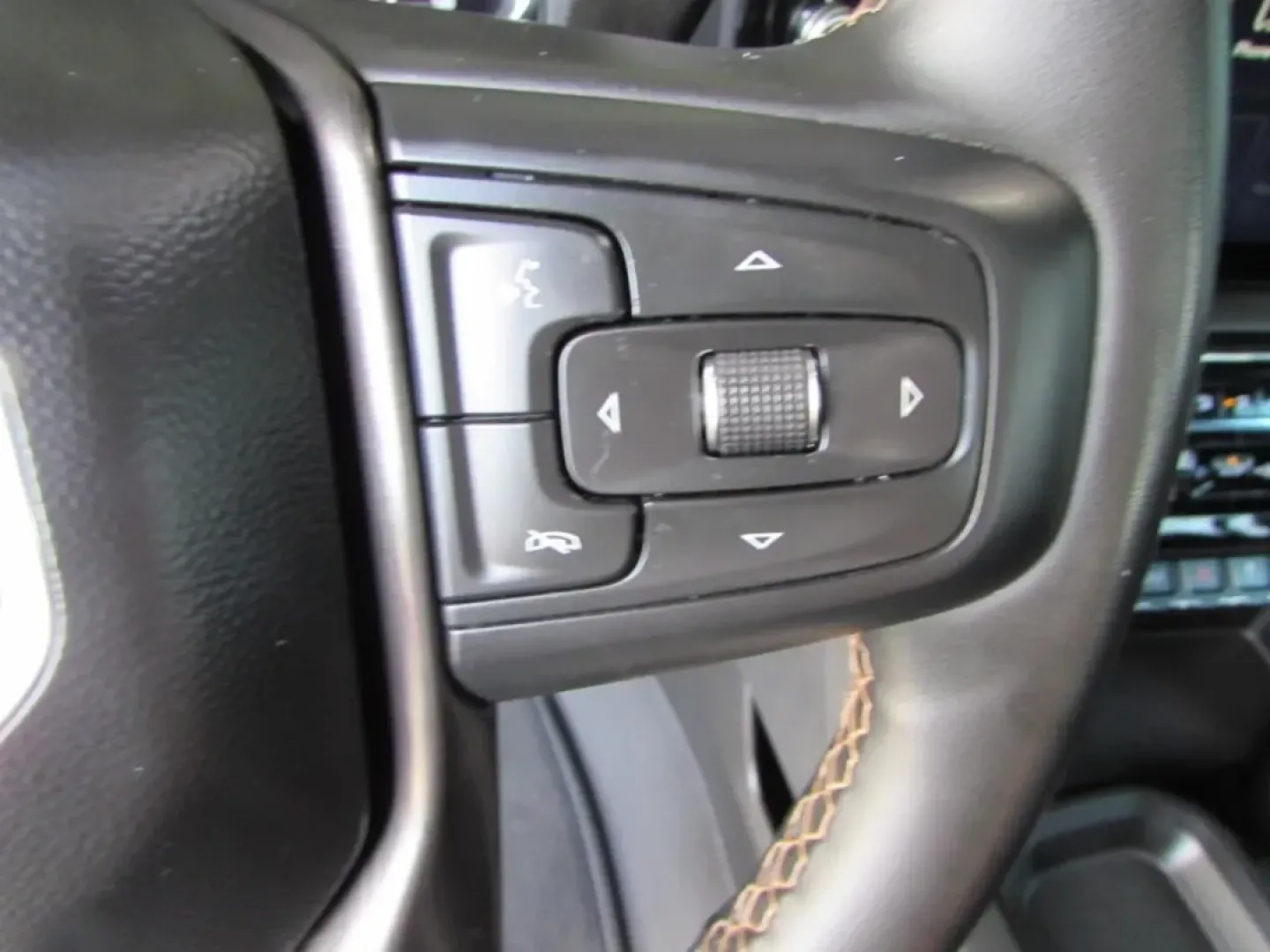 2024 /Jet Black With Kalahari Accents GMC Sierra 2500HD AT4 (1GT19PEY1RF) with an Other engine, located at 12836 Highway 21, De Soto, MO, 63020, (636) 337-7777, 38.151867, -90.575615 - ### Discover Your Next Adventure with the 2024 GMC Sierra K25 at Pettus Ford De Soto!<br /> <br /> Are you ready to elevate your lifestyle with a vehicle that combines rugged capability and refined comfort? Look no further than the 2024 GMC Sierra K25, available now at Pettus Ford De Soto! With its - Photo#21