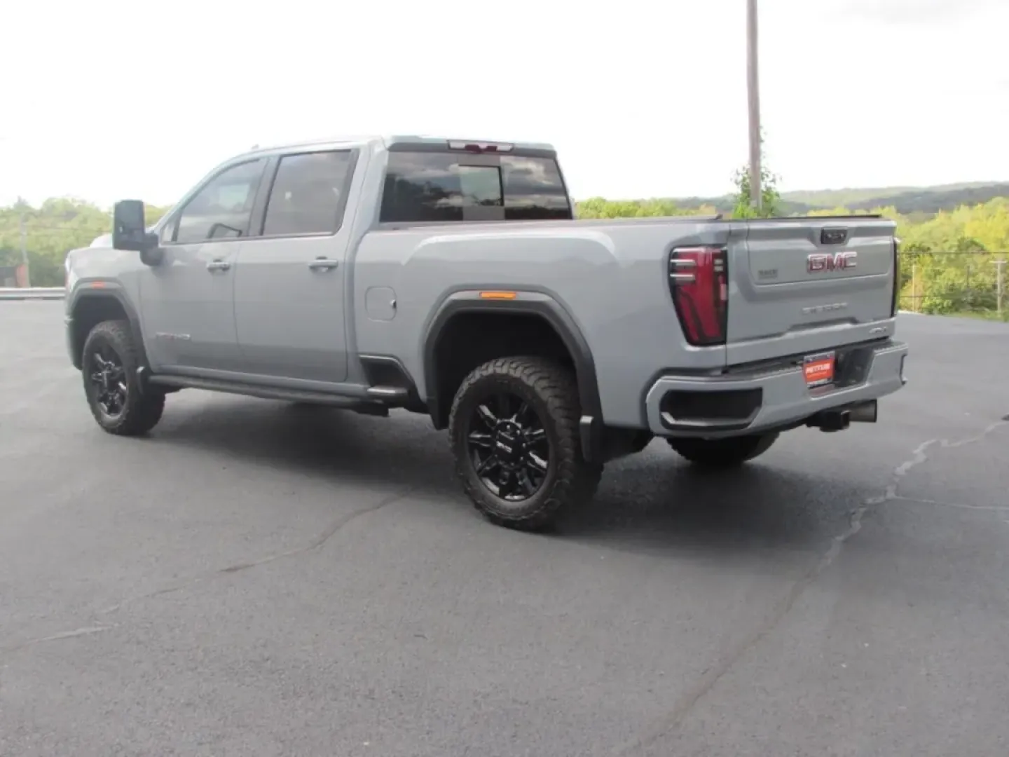 2024 /Jet Black With Kalahari Accents GMC Sierra 2500HD AT4 (1GT19PEY1RF) with an Other engine, located at 12836 Highway 21, De Soto, MO, 63020, (636) 337-7777, 38.151867, -90.575615 - ### Discover Your Next Adventure with the 2024 GMC Sierra K25 at Pettus Ford De Soto!<br /> <br /> Are you ready to elevate your lifestyle with a vehicle that combines rugged capability and refined comfort? Look no further than the 2024 GMC Sierra K25, available now at Pettus Ford De Soto! With its - Photo#4