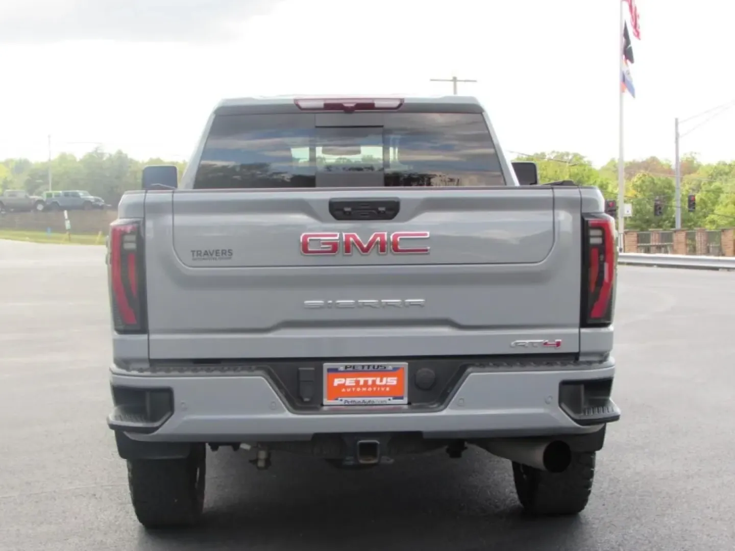 2024 /Jet Black With Kalahari Accents GMC Sierra 2500HD AT4 (1GT19PEY1RF) with an Other engine, located at 12836 Highway 21, De Soto, MO, 63020, (636) 337-7777, 38.151867, -90.575615 - ### Discover Your Next Adventure with the 2024 GMC Sierra K25 at Pettus Ford De Soto!<br /> <br /> Are you ready to elevate your lifestyle with a vehicle that combines rugged capability and refined comfort? Look no further than the 2024 GMC Sierra K25, available now at Pettus Ford De Soto! With its - Photo#5