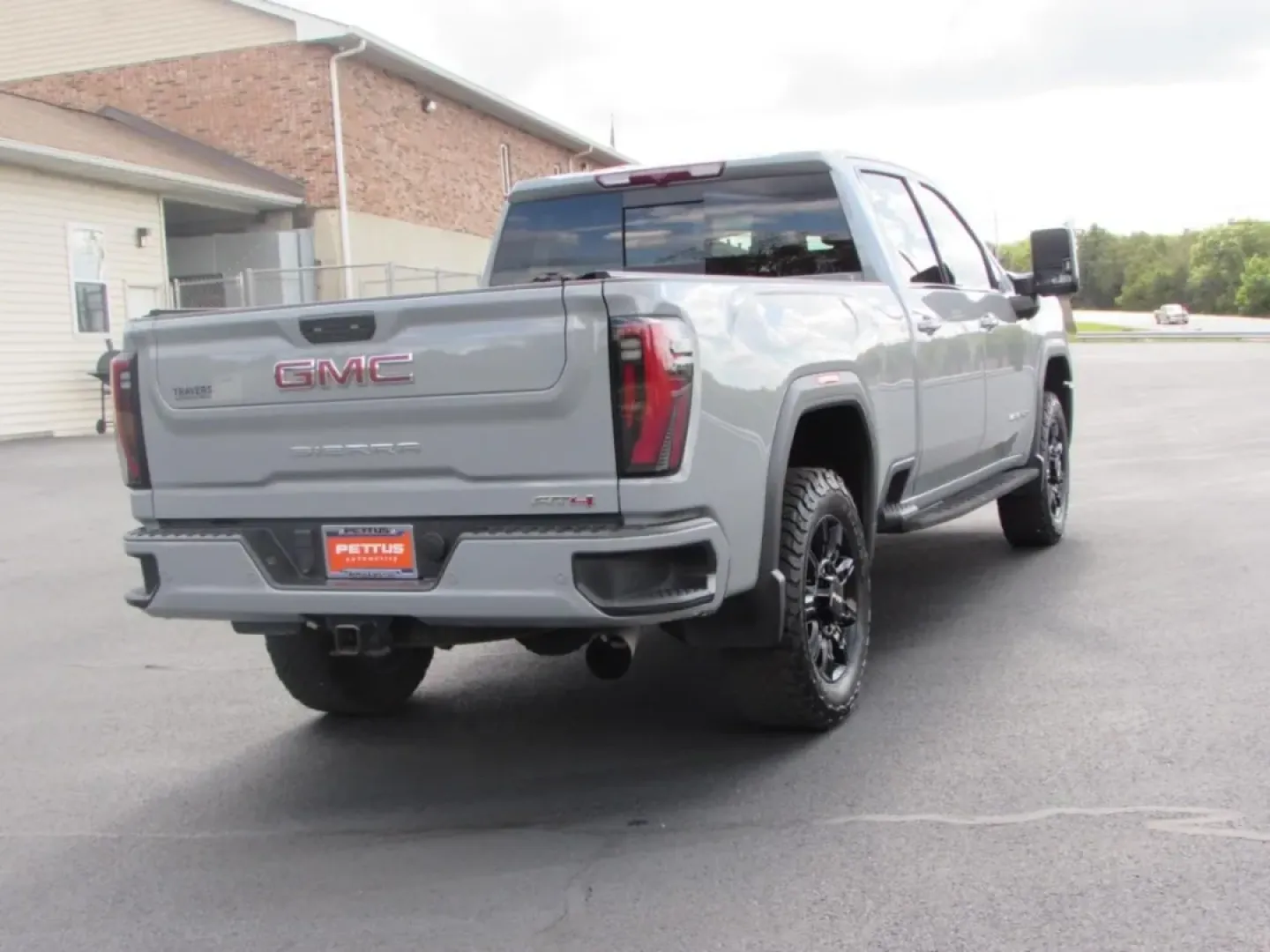 2024 /Jet Black With Kalahari Accents GMC Sierra 2500HD AT4 (1GT19PEY1RF) with an Other engine, located at 12836 Highway 21, De Soto, MO, 63020, (636) 337-7777, 38.151867, -90.575615 - ### Discover Your Next Adventure with the 2024 GMC Sierra K25 at Pettus Ford De Soto!<br /> <br /> Are you ready to elevate your lifestyle with a vehicle that combines rugged capability and refined comfort? Look no further than the 2024 GMC Sierra K25, available now at Pettus Ford De Soto! With its - Photo#6