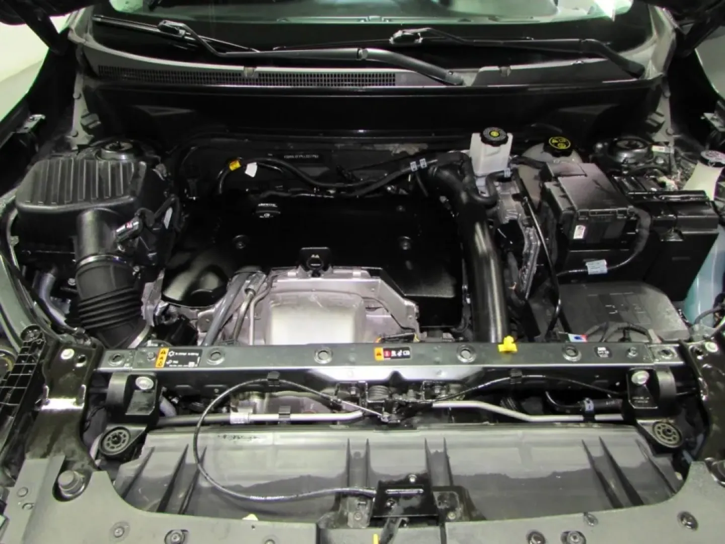 2020 /Jet Black GMC Terrain SLT (3GKALVEX9LL) with an Other engine, located at 12836 Highway 21, De Soto, MO, 63020, (636) 337-7777, 38.151867, -90.575615 - **Experience the Perfect Blend of Comfort and Adventure with the 2020 GMC Terrain SLT - Now Available at Pettus Ford De Soto!**<br /> <br /> Are you searching for a vehicle that effortlessly combines style, performance, and practicality? Look no further than this 2020 GMC Terrain SLT, designed for t - Photo#8