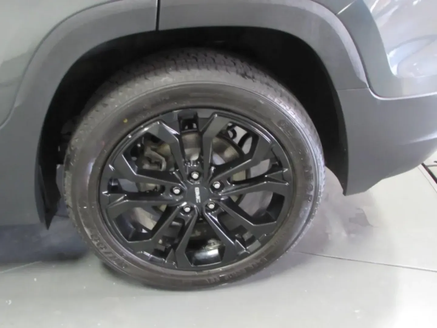 2020 /Jet Black GMC Terrain SLT (3GKALVEX9LL) with an Other engine, located at 12836 Highway 21, De Soto, MO, 63020, (636) 337-7777, 38.151867, -90.575615 - **Experience the Perfect Blend of Comfort and Adventure with the 2020 GMC Terrain SLT - Now Available at Pettus Ford De Soto!**<br /> <br /> Are you searching for a vehicle that effortlessly combines style, performance, and practicality? Look no further than this 2020 GMC Terrain SLT, designed for t - Photo#9