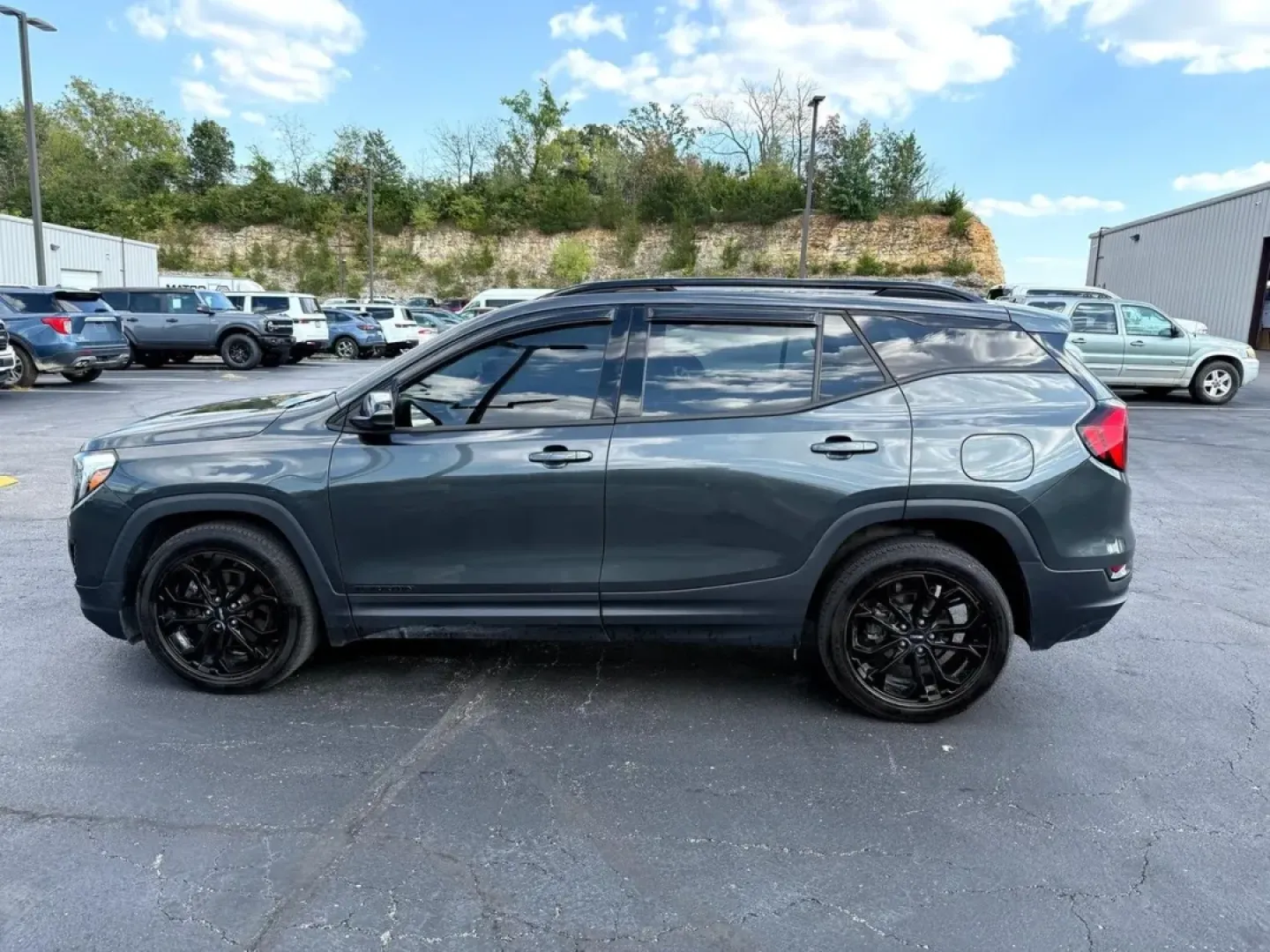 2020 /Jet Black GMC Terrain SLT (3GKALVEX9LL) with an Other engine, located at 12836 Highway 21, De Soto, MO, 63020, (636) 337-7777, 38.151867, -90.575615 - **Experience the Perfect Blend of Comfort and Adventure with the 2020 GMC Terrain SLT - Now Available at Pettus Ford De Soto!**<br /> <br /> Are you searching for a vehicle that effortlessly combines style, performance, and practicality? Look no further than this 2020 GMC Terrain SLT, designed for t - Photo#1