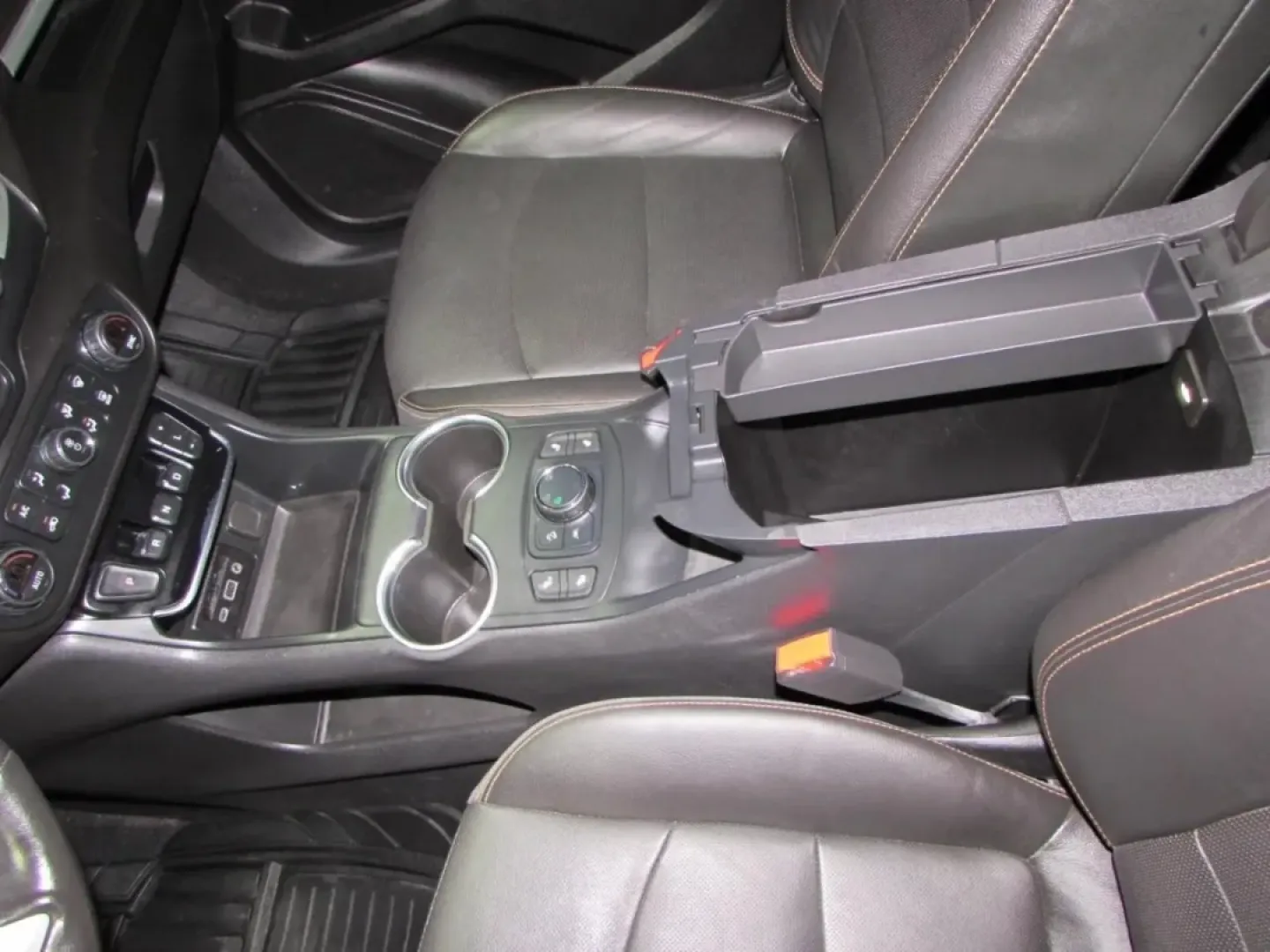2020 /Jet Black GMC Terrain SLT (3GKALVEX9LL) with an Other engine, located at 12836 Highway 21, De Soto, MO, 63020, (636) 337-7777, 38.151867, -90.575615 - **Experience the Perfect Blend of Comfort and Adventure with the 2020 GMC Terrain SLT - Now Available at Pettus Ford De Soto!**<br /> <br /> Are you searching for a vehicle that effortlessly combines style, performance, and practicality? Look no further than this 2020 GMC Terrain SLT, designed for t - Photo#20