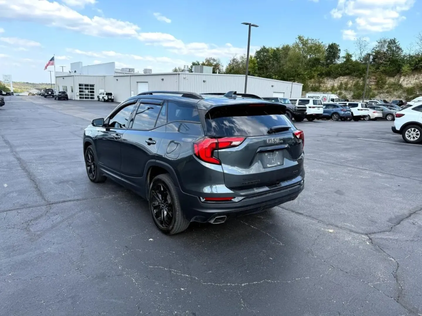 2020 /Jet Black GMC Terrain SLT (3GKALVEX9LL) with an Other engine, located at 12836 Highway 21, De Soto, MO, 63020, (636) 337-7777, 38.151867, -90.575615 - **Experience the Perfect Blend of Comfort and Adventure with the 2020 GMC Terrain SLT - Now Available at Pettus Ford De Soto!**<br /> <br /> Are you searching for a vehicle that effortlessly combines style, performance, and practicality? Look no further than this 2020 GMC Terrain SLT, designed for t - Photo#2