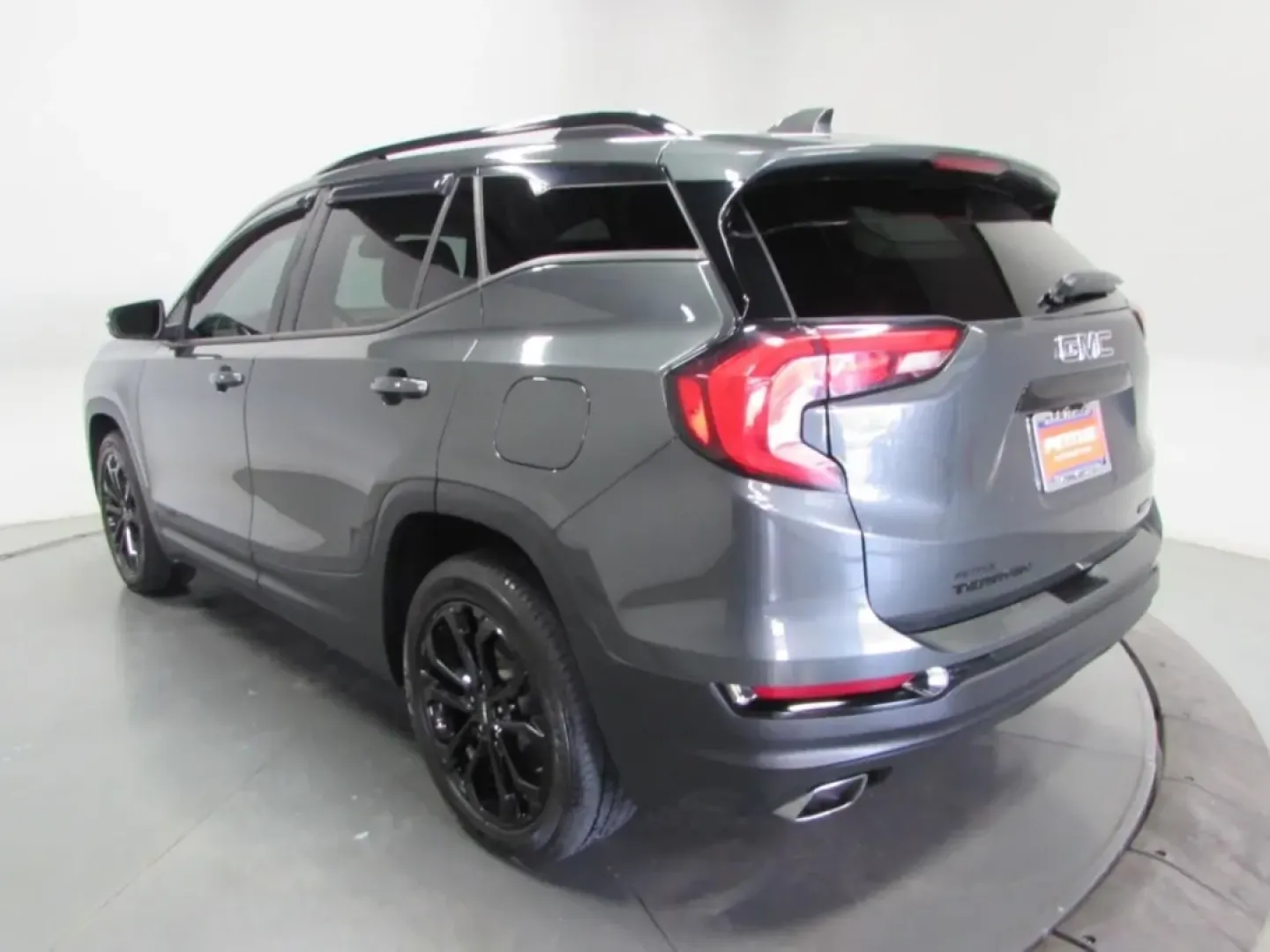2020 /Jet Black GMC Terrain SLT (3GKALVEX9LL) with an Other engine, located at 12836 Highway 21, De Soto, MO, 63020, (636) 337-7777, 38.151867, -90.575615 - **Experience the Perfect Blend of Comfort and Adventure with the 2020 GMC Terrain SLT - Now Available at Pettus Ford De Soto!**<br /> <br /> Are you searching for a vehicle that effortlessly combines style, performance, and practicality? Look no further than this 2020 GMC Terrain SLT, designed for t - Photo#5