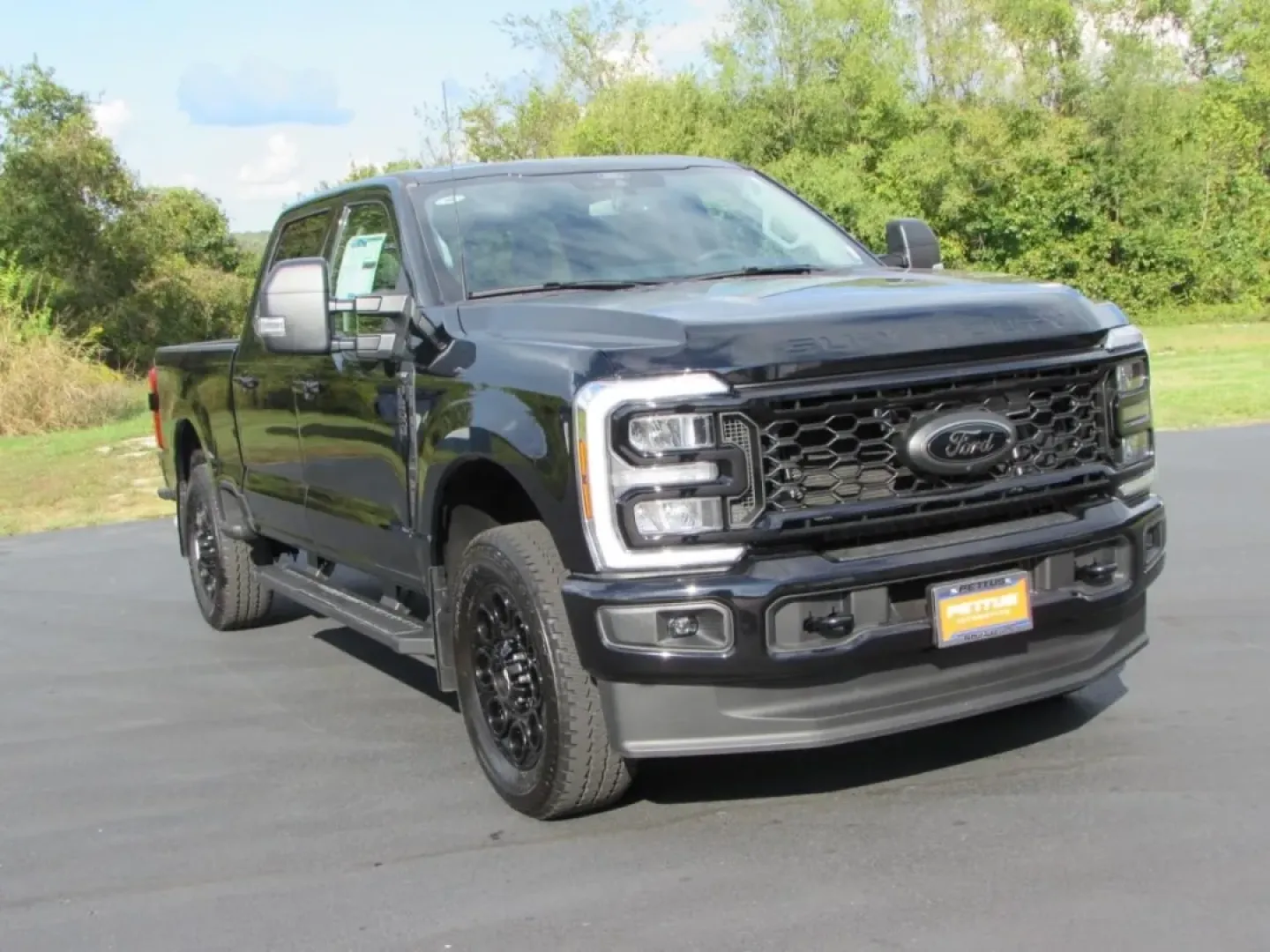 2025 /Medium Dark Slate Ford F-250SD XLT (1FT8W2BNXSE) with an 7.3L engine, located at 12836 Highway 21, De Soto, MO, 63020, (636) 337-7777, 38.151867, -90.575615 - **Conquer the Road with the 2025 Ford Super Duty F-250 SRW: Your Ultimate Trucking Companion!**<br /> <br /> Are you looking for a powerhouse truck that can handle everything from weekend adventures to daily commutes? Look no further than the 2025 Ford Super Duty F-250 SRW, available now at Pettus F - Photo#0
