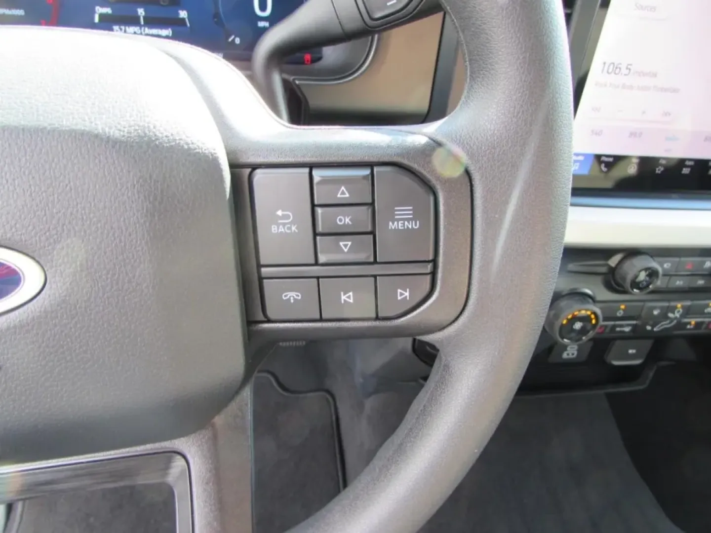 2025 /Medium Dark Slate Ford F-250SD XLT (1FT8W2BNXSE) with an 7.3L engine, located at 12836 Highway 21, De Soto, MO, 63020, (636) 337-7777, 38.151867, -90.575615 - **Conquer the Road with the 2025 Ford Super Duty F-250 SRW: Your Ultimate Trucking Companion!**<br /> <br /> Are you looking for a powerhouse truck that can handle everything from weekend adventures to daily commutes? Look no further than the 2025 Ford Super Duty F-250 SRW, available now at Pettus F - Photo#20