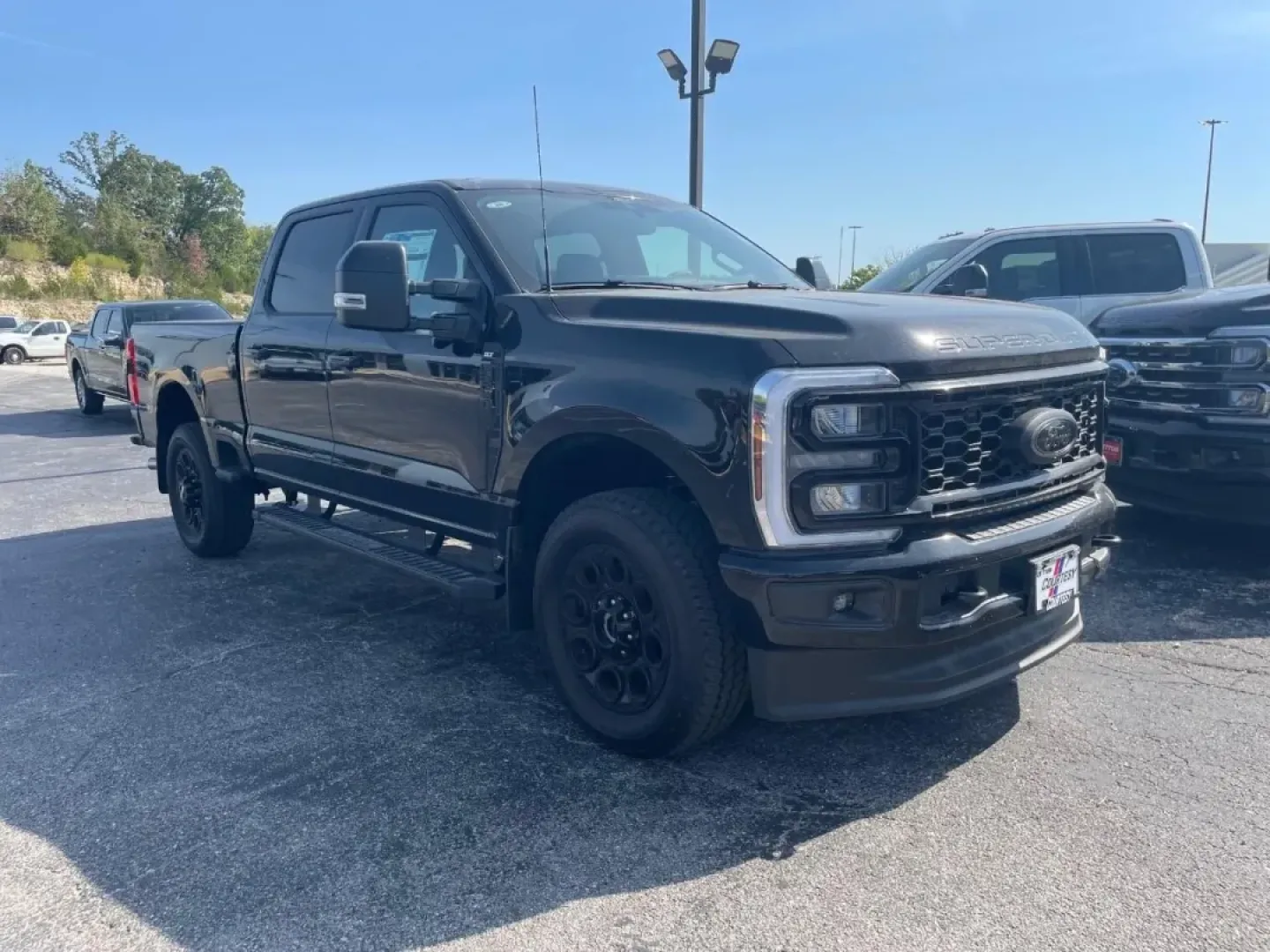 2025 /Medium Dark Slate Ford F-250SD XLT (1FT8W2BNXSE) with an 7.3L engine, located at 12836 Highway 21, De Soto, MO, 63020, (636) 337-7777, 38.151867, -90.575615 - **Conquer the Road with the 2025 Ford Super Duty F-250 SRW: Your Ultimate Trucking Companion!**<br /> <br /> Are you looking for a powerhouse truck that can handle everything from weekend adventures to daily commutes? Look no further than the 2025 Ford Super Duty F-250 SRW, available now at Pettus F - Photo#32