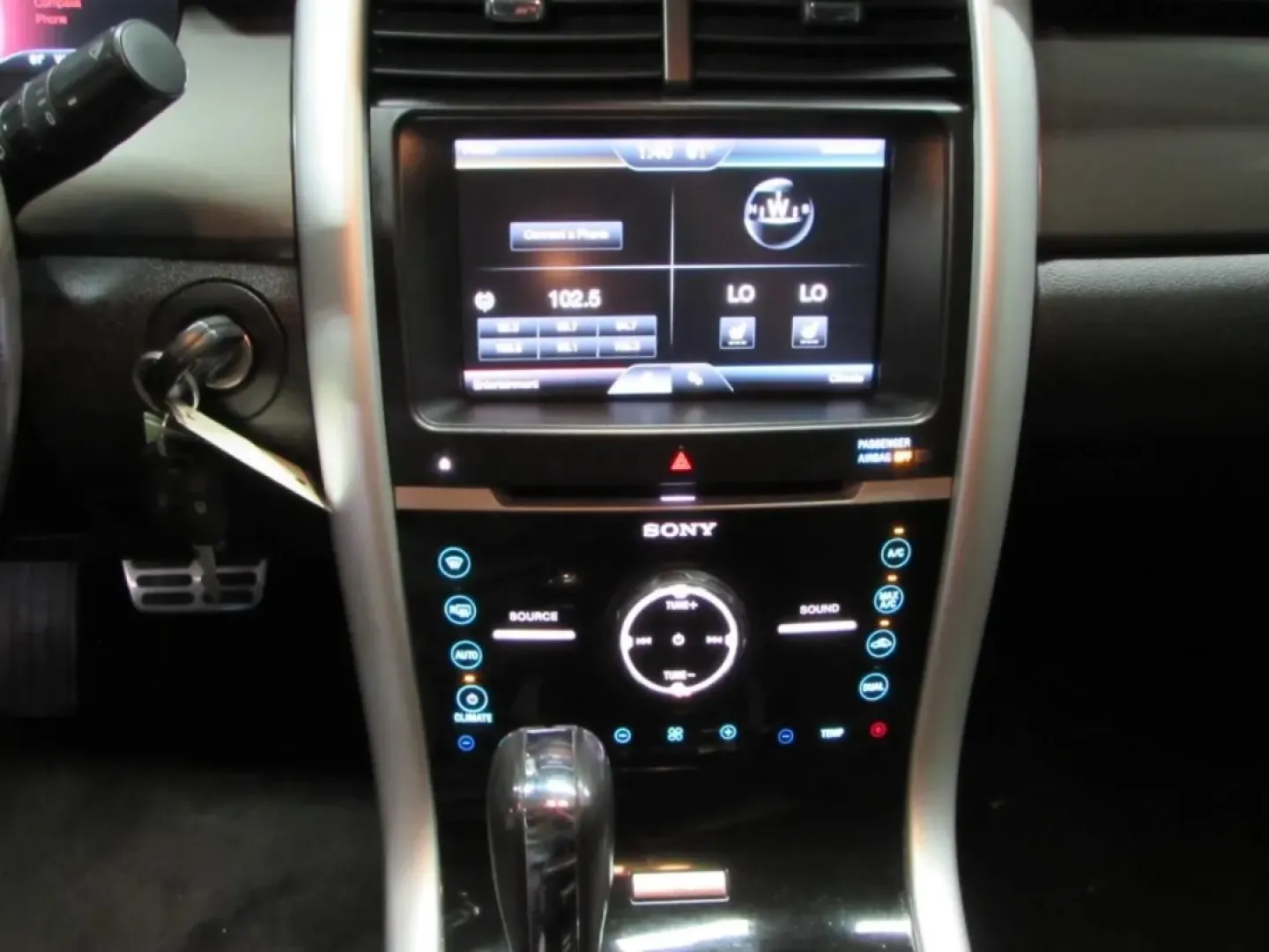 2014 /Charcoal Blk/Silver Smoke Ford Edge Sport (2FMDK3AK1EB) with an Other engine, Automatic transmission, located at 12830 Highway 21, De Soto, MO, 63020, (636) 337-7777, 38.153099, -90.573624 - Experience the perfect blend of style, comfort, and performance with the 2014 Ford Edge Sport, now available at Pettus CDJR DeSoto! If you're looking for a versatile SUV that caters to both your daily commute and weekend adventures, this is the ideal choice for you. With ample space and powerful fea - Photo#19