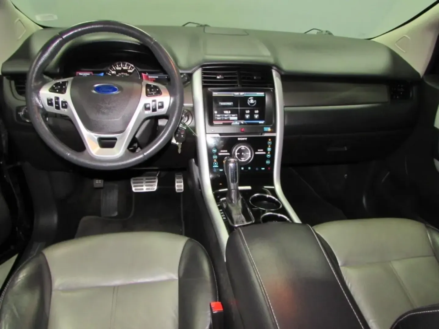 2014 /Charcoal Blk/Silver Smoke Ford Edge Sport (2FMDK3AK1EB) with an Other engine, Automatic transmission, located at 12830 Highway 21, De Soto, MO, 63020, (636) 337-7777, 38.153099, -90.573624 - Experience the perfect blend of style, comfort, and performance with the 2014 Ford Edge Sport, now available at Pettus CDJR DeSoto! If you're looking for a versatile SUV that caters to both your daily commute and weekend adventures, this is the ideal choice for you. With ample space and powerful fea - Photo#21