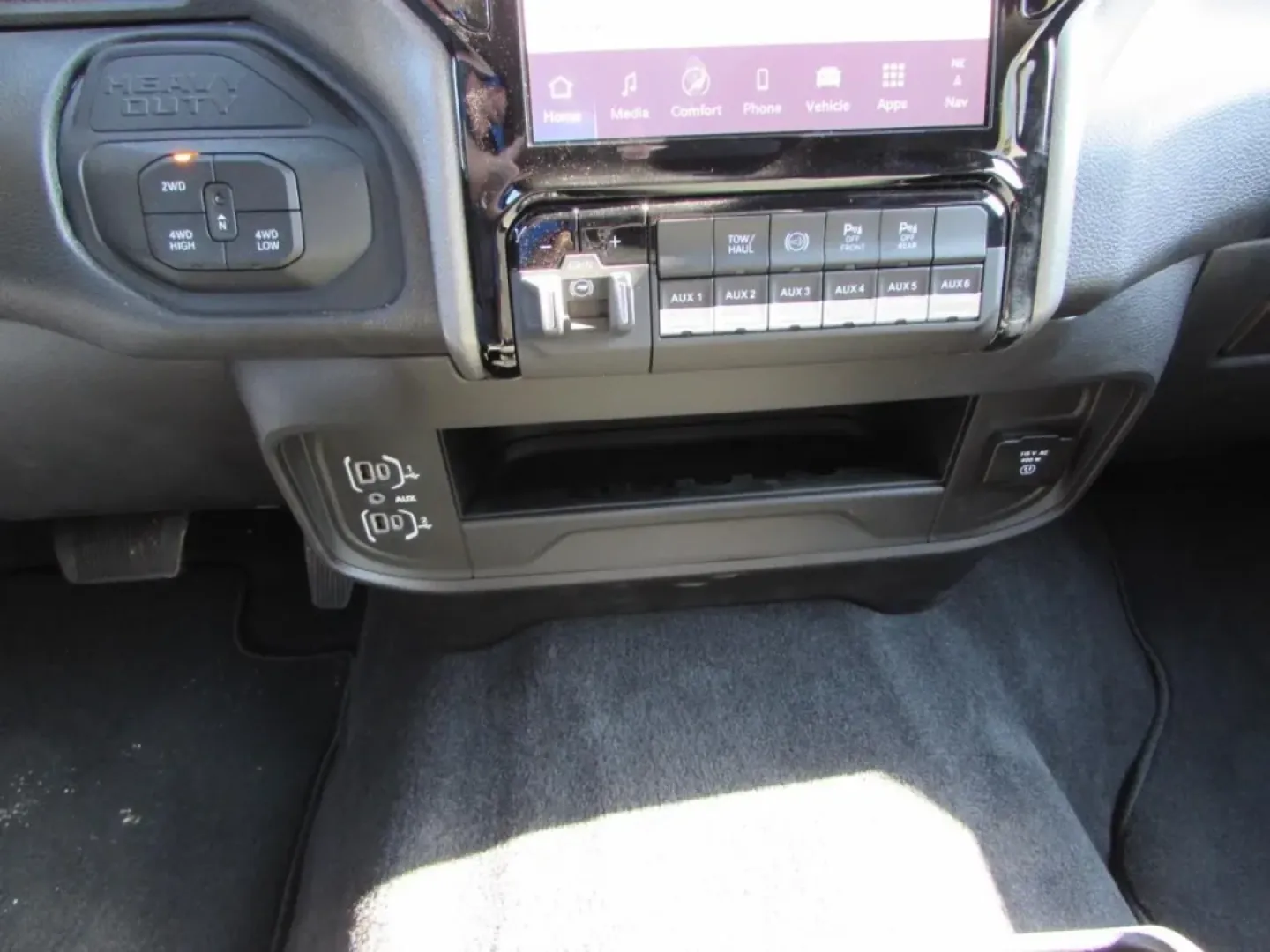 2025 /Black Ram 3500 Tradesman (3C63RRGL3SG) with an Other engine, located at 12830 Highway 21, De Soto, MO, 63020, (636) 337-7777, 38.153099, -90.573624 - Are you ready to elevate your weekend adventures or conquer your daily tasks with a truck that stands out? Look no further than the 2025 Ram 3500 Tradesman, now available at Pettus CDJR DeSoto, your trusted OEM dealership in De Soto, MO. This powerful and versatile truck is perfect for those who nee - Photo#27