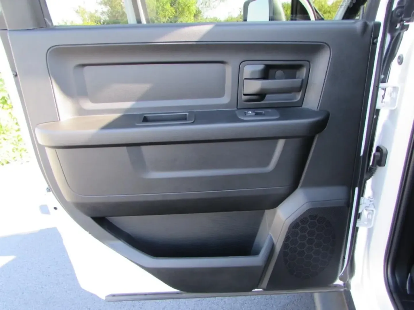 2025 /Black Ram 3500 Tradesman (3C63RRGL3SG) with an Other engine, located at 12830 Highway 21, De Soto, MO, 63020, (636) 337-7777, 38.153099, -90.573624 - Are you ready to elevate your weekend adventures or conquer your daily tasks with a truck that stands out? Look no further than the 2025 Ram 3500 Tradesman, now available at Pettus CDJR DeSoto, your trusted OEM dealership in De Soto, MO. This powerful and versatile truck is perfect for those who nee - Photo#31