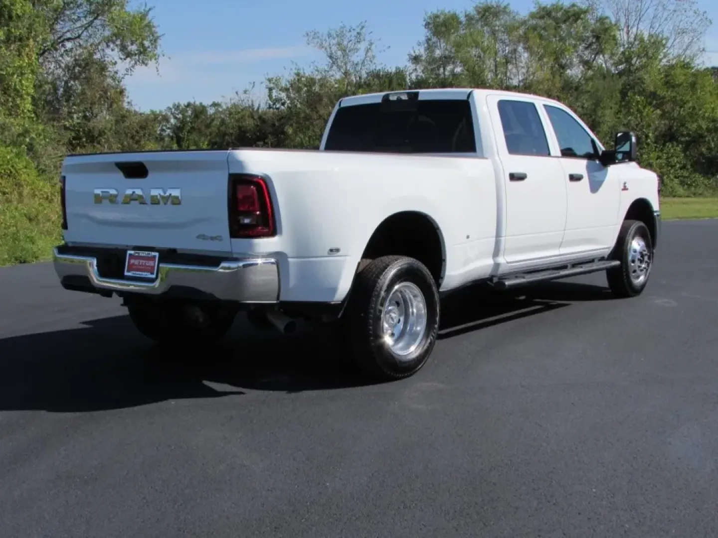 2025 /Black Ram 3500 Tradesman (3C63RRGL3SG) with an Other engine, located at 12830 Highway 21, De Soto, MO, 63020, (636) 337-7777, 38.153099, -90.573624 - Are you ready to elevate your weekend adventures or conquer your daily tasks with a truck that stands out? Look no further than the 2025 Ram 3500 Tradesman, now available at Pettus CDJR DeSoto, your trusted OEM dealership in De Soto, MO. This powerful and versatile truck is perfect for those who nee - Photo#6