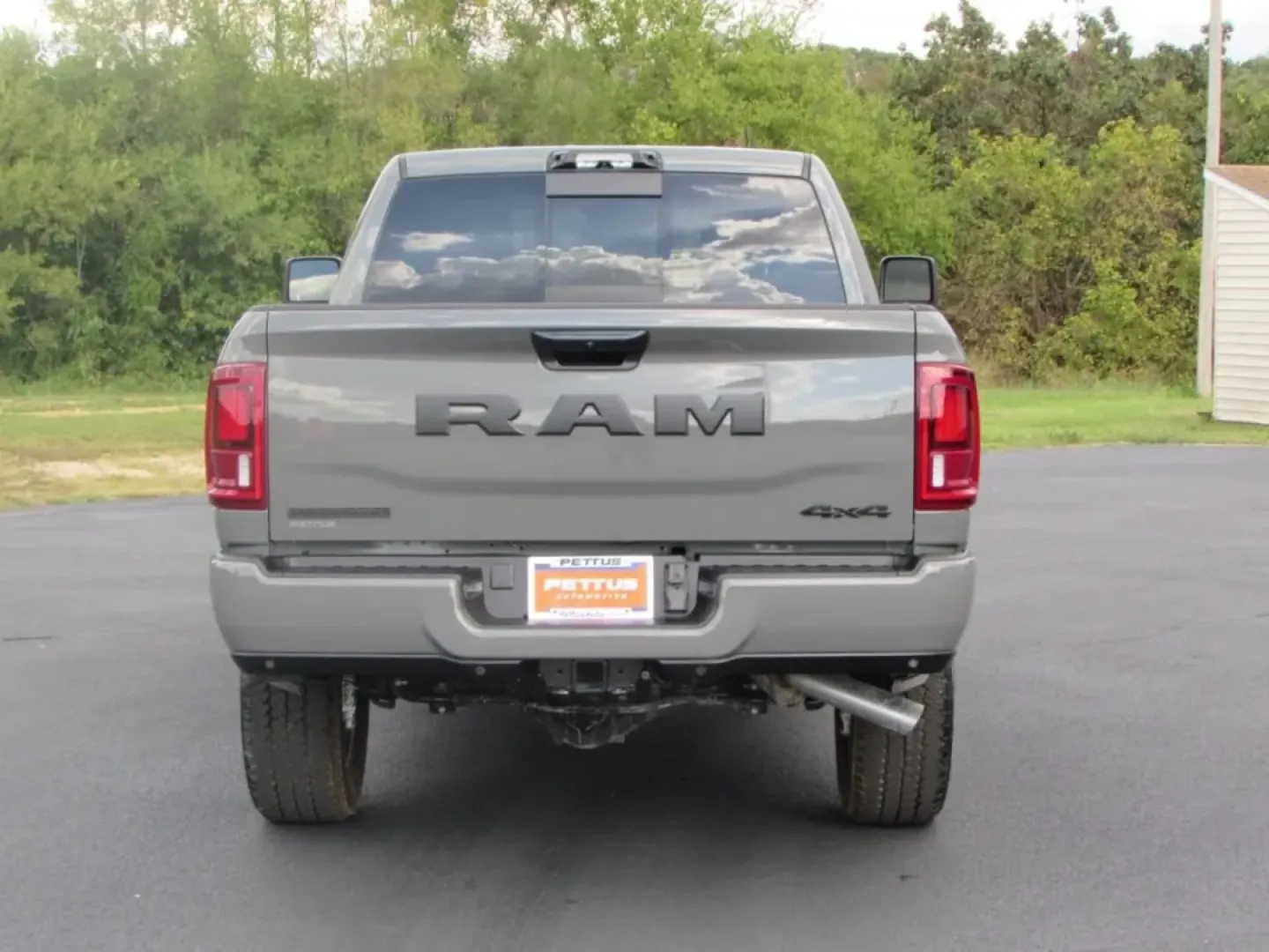 2026 /Black Ram 2500 Big Horn (3C6UR5DJ8TG) with an Other engine, located at 12830 Highway 21, De Soto, MO, 63020, (636) 337-7777, 38.153099, -90.573624 - Looking for a reliable and powerful truck that perfectly balances work and play? Look no further than this stunning 2026 Ram 2500 Big Horn, available now at Pettus CDJR DeSoto! Located at 12830 Highway 21 in De Soto, MO, we are your go-to destination for quality used vehicles and certified pre-owned - Photo#5