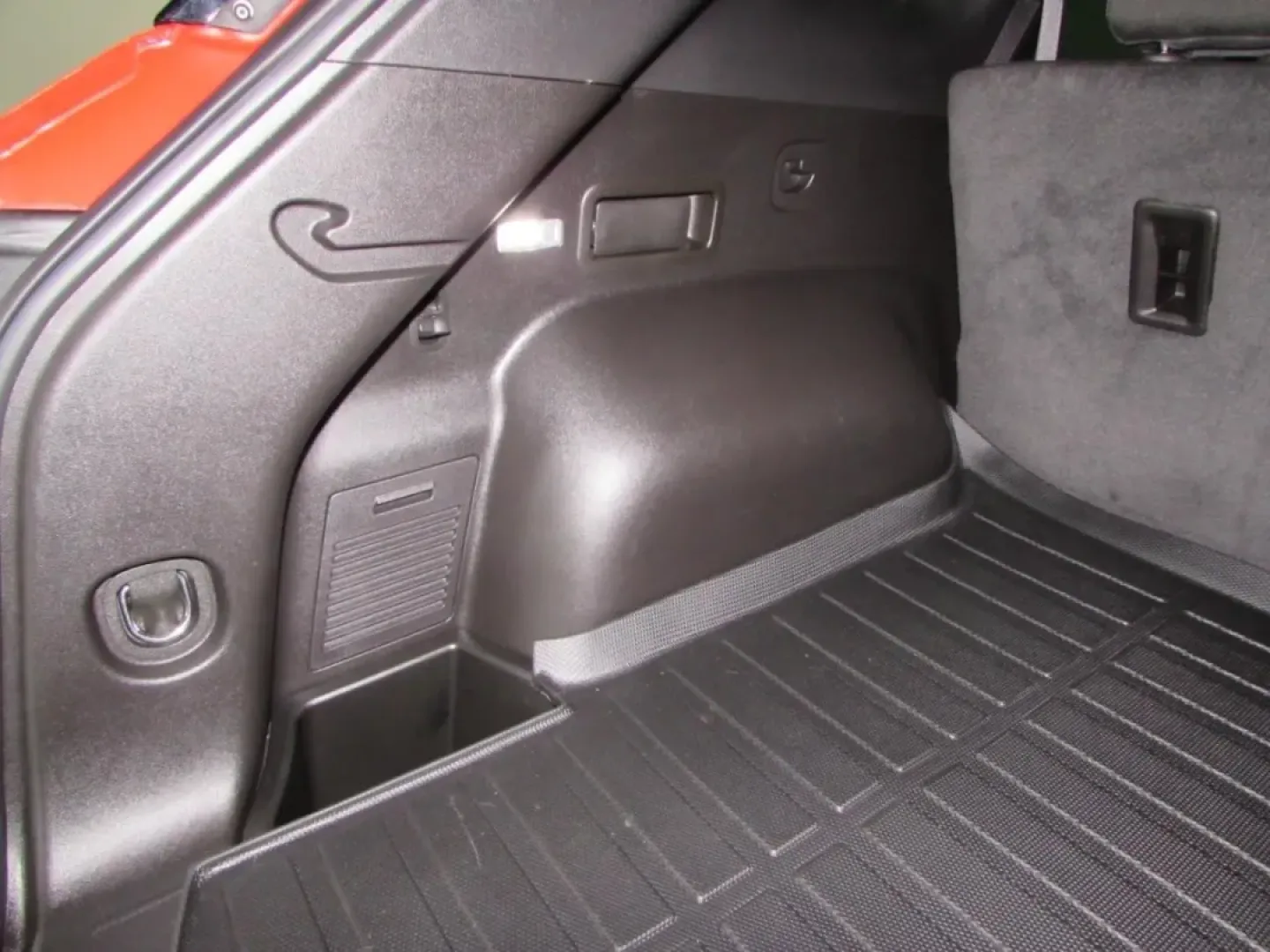 2024 /Jet Black/Medium Gray Chevrolet Blazer LT (3GNKBCR41RS) with an Other engine, Automatic transmission, located at 12830 Highway 21, De Soto, MO, 63020, (636) 337-7777, 38.153099, -90.573624 - Are you searching for a stylish and versatile SUV that perfectly balances performance and comfort? Look no further than this stunning 2024 Chevrolet Blazer LT, available now at Pettus CDJR DeSoto in De Soto, MO. Whether you're commuting to work, taking the kids to school, or embarking on a weekend a - Photo#27