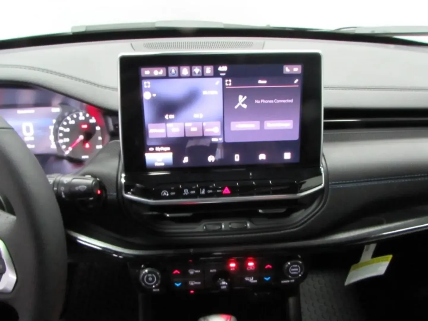 2026 /Black Jeep Compass Latitude (3C4NJDBN3TT) with an Other engine, located at 12830 Highway 21, De Soto, MO, 63020, (636) 337-7777, 38.153099, -90.573624 - **Elevate Your Adventures with the 2026 Jeep Compass at Pettus CDJR DeSoto!**<br /> <br /> Are you ready to enhance your lifestyle with a vehicle that complements your sense of adventure? Introducing the stunning 2026 Jeep Compass, perfect for weekend getaways, daily commutes, and everything in betw - Photo#17