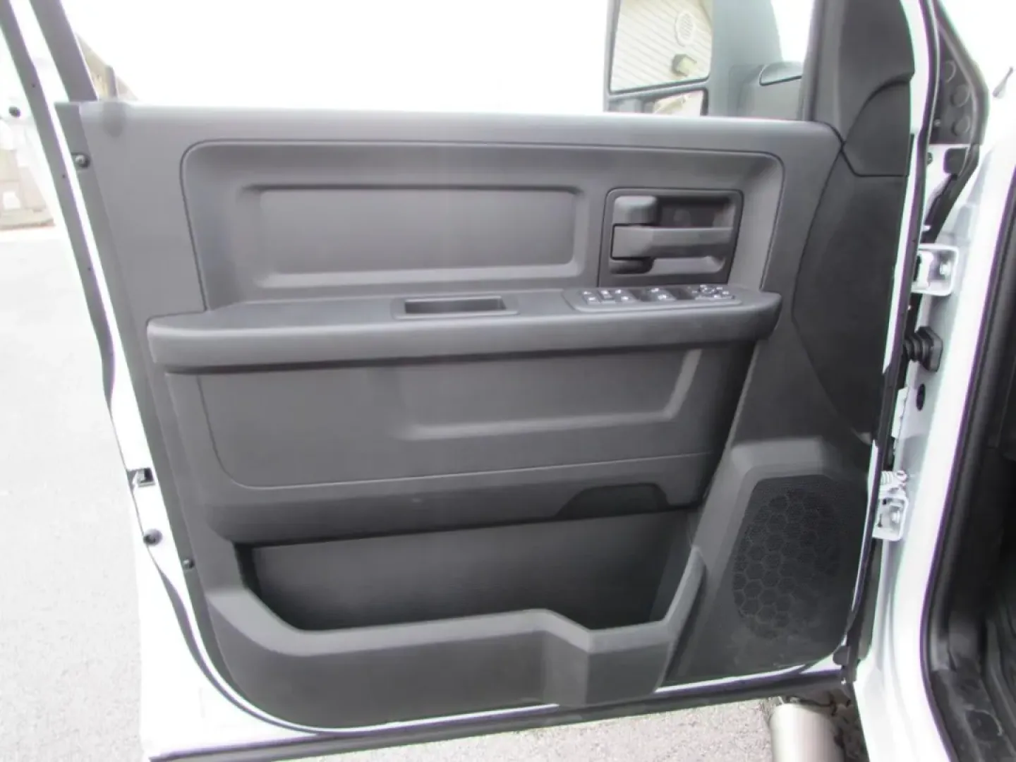 2026 /Black Ram 2500 Tradesman (3C6UR5CJ6TG) with an Other engine, located at 12830 Highway 21, De Soto, MO, 63020, (636) 337-7777, 38.153099, -90.573624 - **Unleash Your Adventures with the 2026 Ram 2500 Tradesman! Perfect for Your Next Journey!**<br /> <br /> Are you ready to elevate your lifestyle with a powerful truck that is built for both work and play? Look no further! The 2026 Ram 2500 Tradesman, available at Pettus CDJR DeSoto in De Soto, MO, - Photo#16