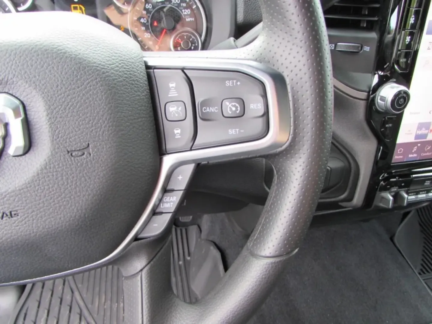 2026 /Black Ram 2500 Tradesman (3C6UR5CJ6TG) with an Other engine, located at 12830 Highway 21, De Soto, MO, 63020, (636) 337-7777, 38.153099, -90.573624 - **Unleash Your Adventures with the 2026 Ram 2500 Tradesman! Perfect for Your Next Journey!**<br /> <br /> Are you ready to elevate your lifestyle with a powerful truck that is built for both work and play? Look no further! The 2026 Ram 2500 Tradesman, available at Pettus CDJR DeSoto in De Soto, MO, - Photo#21