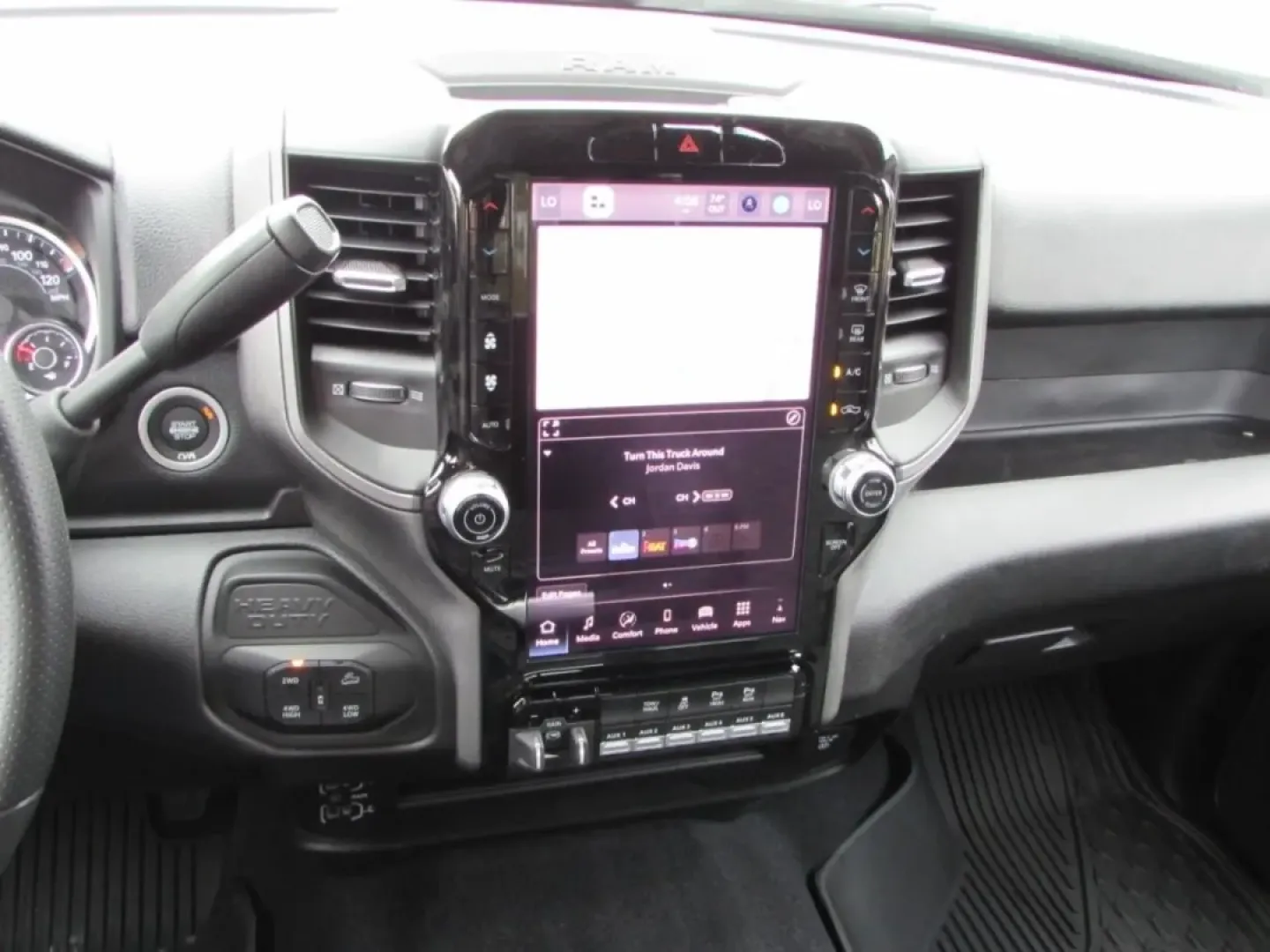 2026 /Black Ram 2500 Tradesman (3C6UR5CJ6TG) with an Other engine, located at 12830 Highway 21, De Soto, MO, 63020, (636) 337-7777, 38.153099, -90.573624 - **Unleash Your Adventures with the 2026 Ram 2500 Tradesman! Perfect for Your Next Journey!**<br /> <br /> Are you ready to elevate your lifestyle with a powerful truck that is built for both work and play? Look no further! The 2026 Ram 2500 Tradesman, available at Pettus CDJR DeSoto in De Soto, MO, - Photo#25