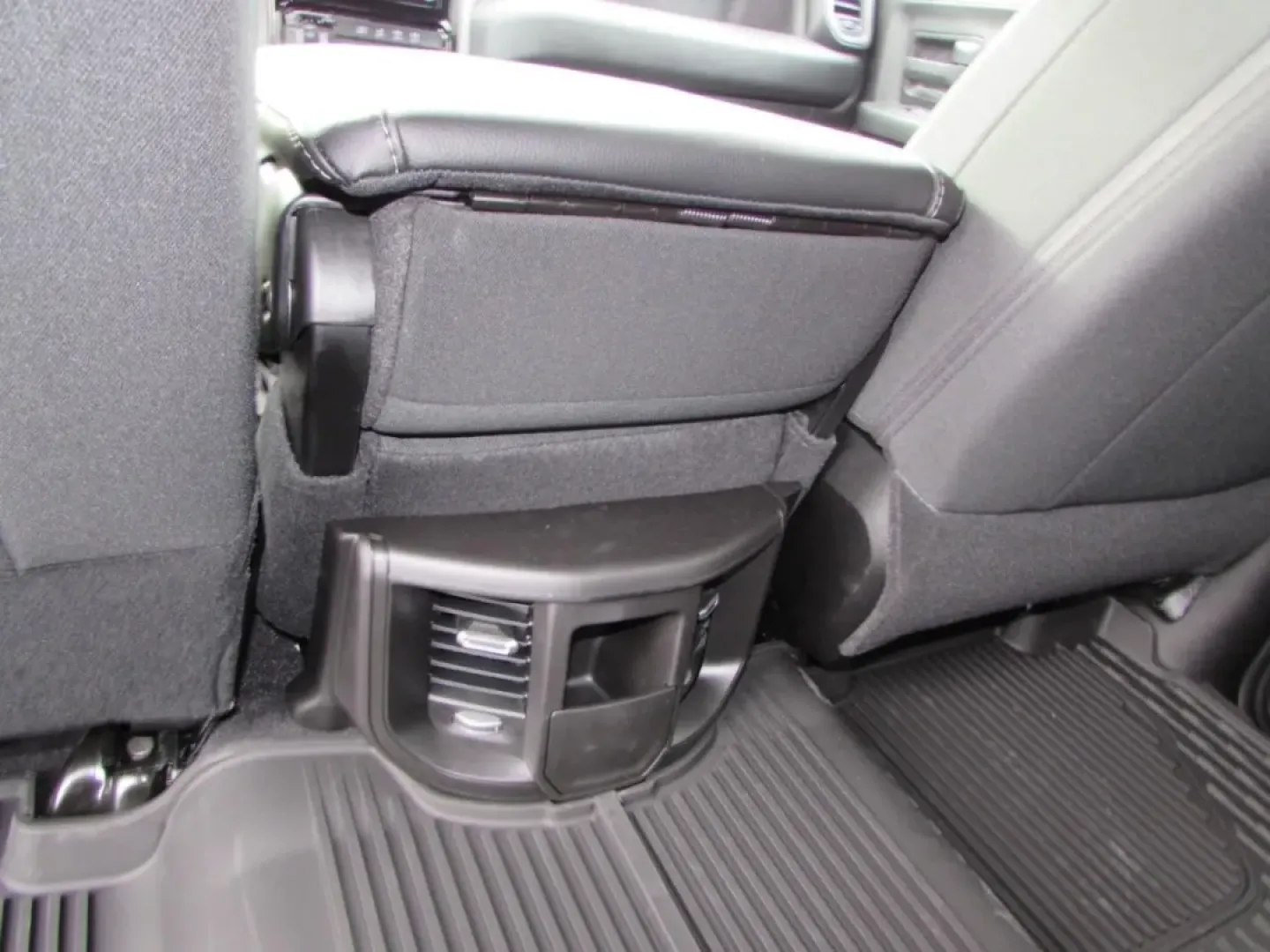 2026 /Black Ram 2500 Tradesman (3C6UR5CJ6TG) with an Other engine, located at 12830 Highway 21, De Soto, MO, 63020, (636) 337-7777, 38.153099, -90.573624 - **Unleash Your Adventures with the 2026 Ram 2500 Tradesman! Perfect for Your Next Journey!**<br /> <br /> Are you ready to elevate your lifestyle with a powerful truck that is built for both work and play? Look no further! The 2026 Ram 2500 Tradesman, available at Pettus CDJR DeSoto in De Soto, MO, - Photo#31