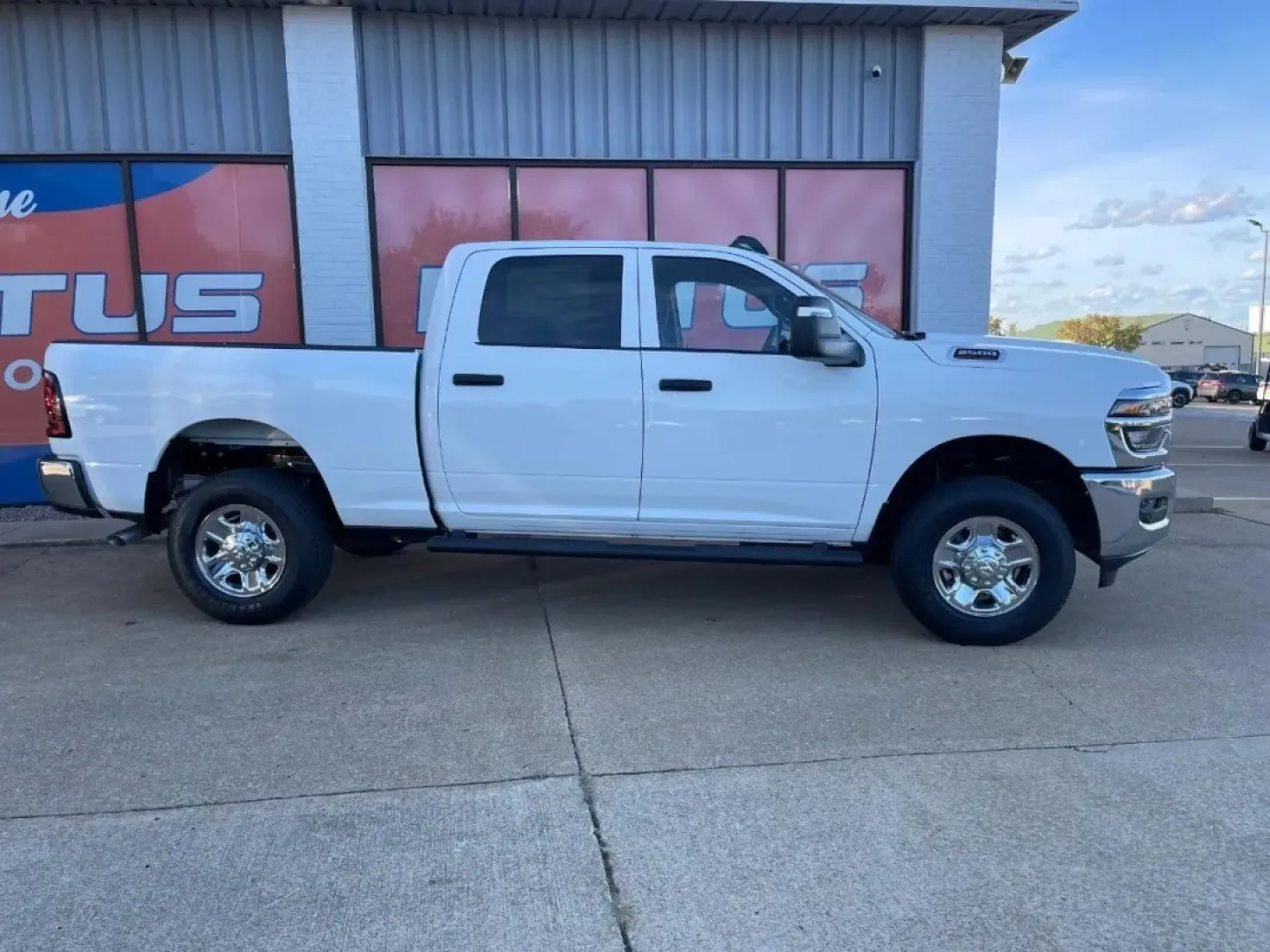 2026 Ram 2500 Tradesman (3C6UR5CJ8TG) with an 6.4L V8 HEMI HD engine, located at 970 Woodlawn Dr., Farmington, MO, 63640, (573) 431-7800, 37.825642, -90.468674 - **Unleash Your Adventures with the 2026 Ram 2500 Tradesman Perfect for Your Next Journey!**<br /> <br /> Are you searching for a reliable truck that can handle your weekend adventures, daily commutes, and everything in between? Look no further than the stunning 2026 Ram 2500 Tradesman at Pettus CDJ - Photo#5