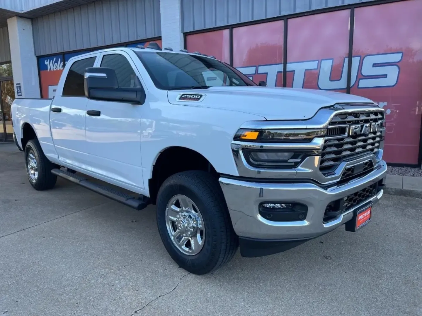 2026 Ram 2500 Tradesman (3C6UR5CJ8TG) with an 6.4L V8 HEMI HD engine, located at 970 Woodlawn Dr., Farmington, MO, 63640, (573) 431-7800, 37.825642, -90.468674 - **Unleash Your Adventures with the 2026 Ram 2500 Tradesman Perfect for Your Next Journey!**<br /> <br /> Are you searching for a reliable truck that can handle your weekend adventures, daily commutes, and everything in between? Look no further than the stunning 2026 Ram 2500 Tradesman at Pettus CDJ - Photo#6